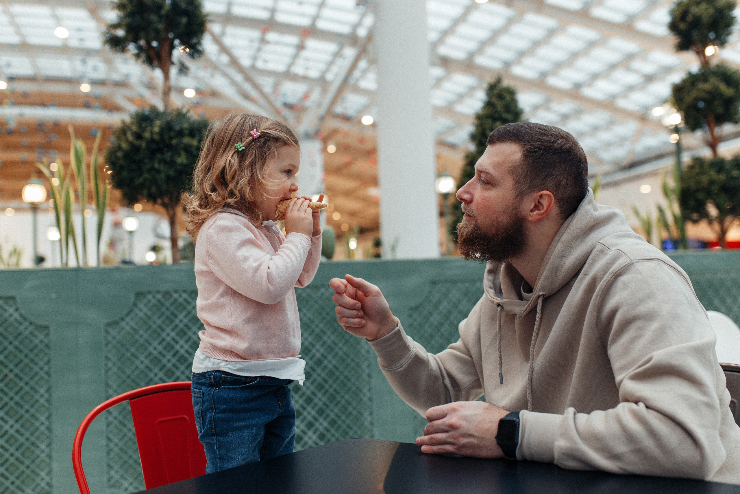 Прогулка по торговому центру. Семейный фотограф в Москве. Дарья Долгих