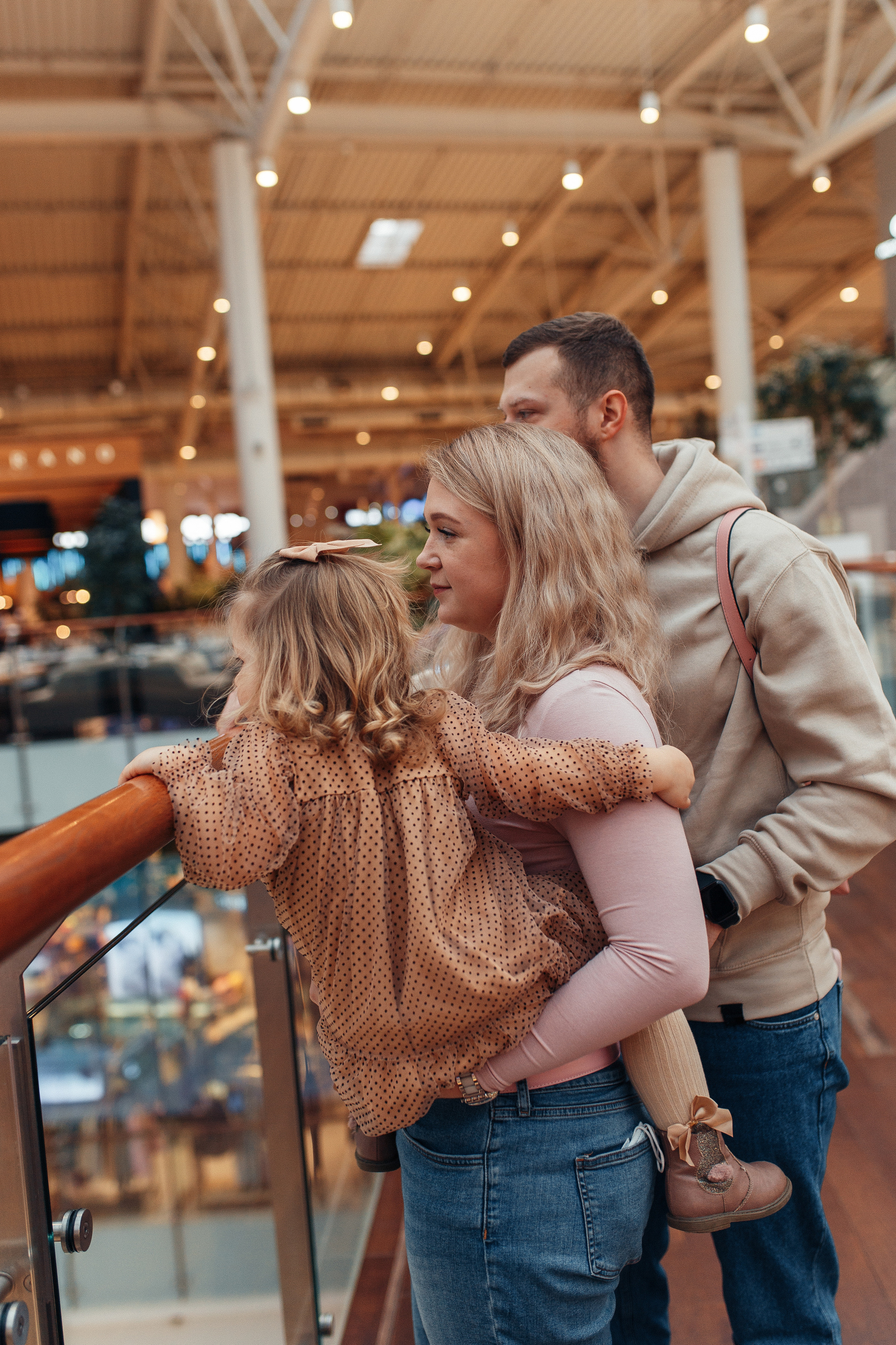 Прогулка по торговому центру. Семейный фотограф в Москве. Дарья Долгих