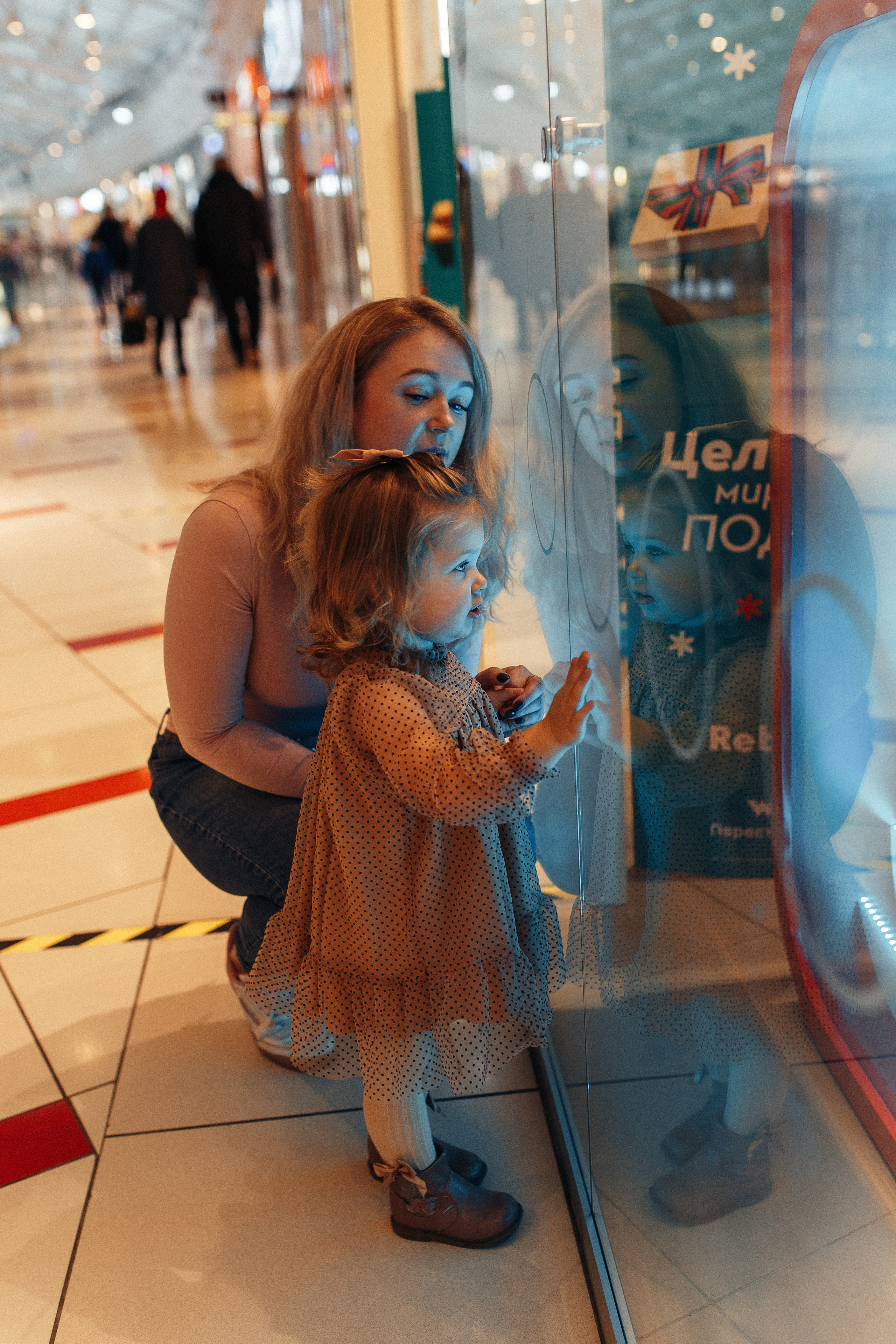 Прогулка по торговому центру. Семейный фотограф в Москве. Дарья Долгих