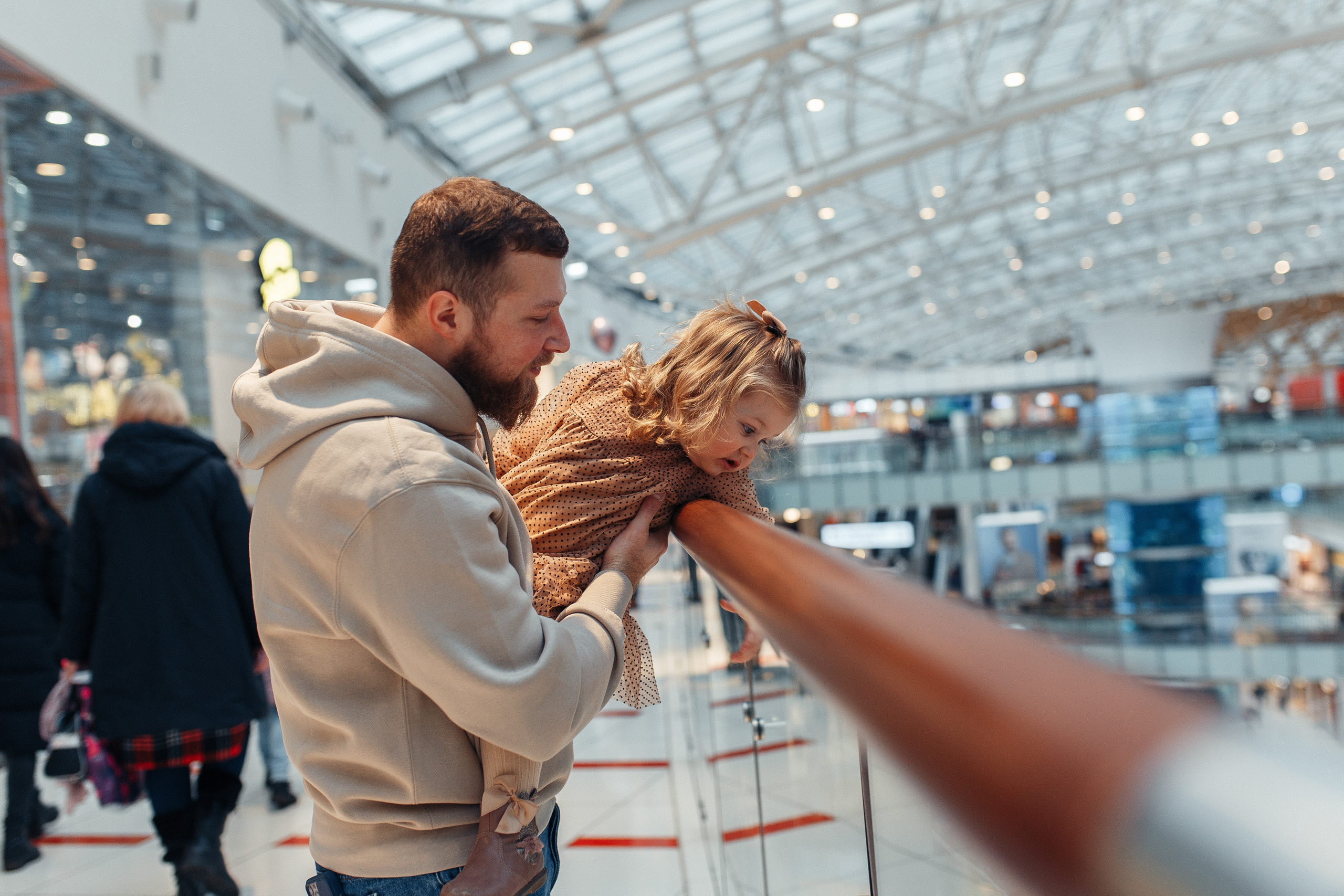 Прогулка по торговому центру. Семейный фотограф в Москве. Дарья Долгих