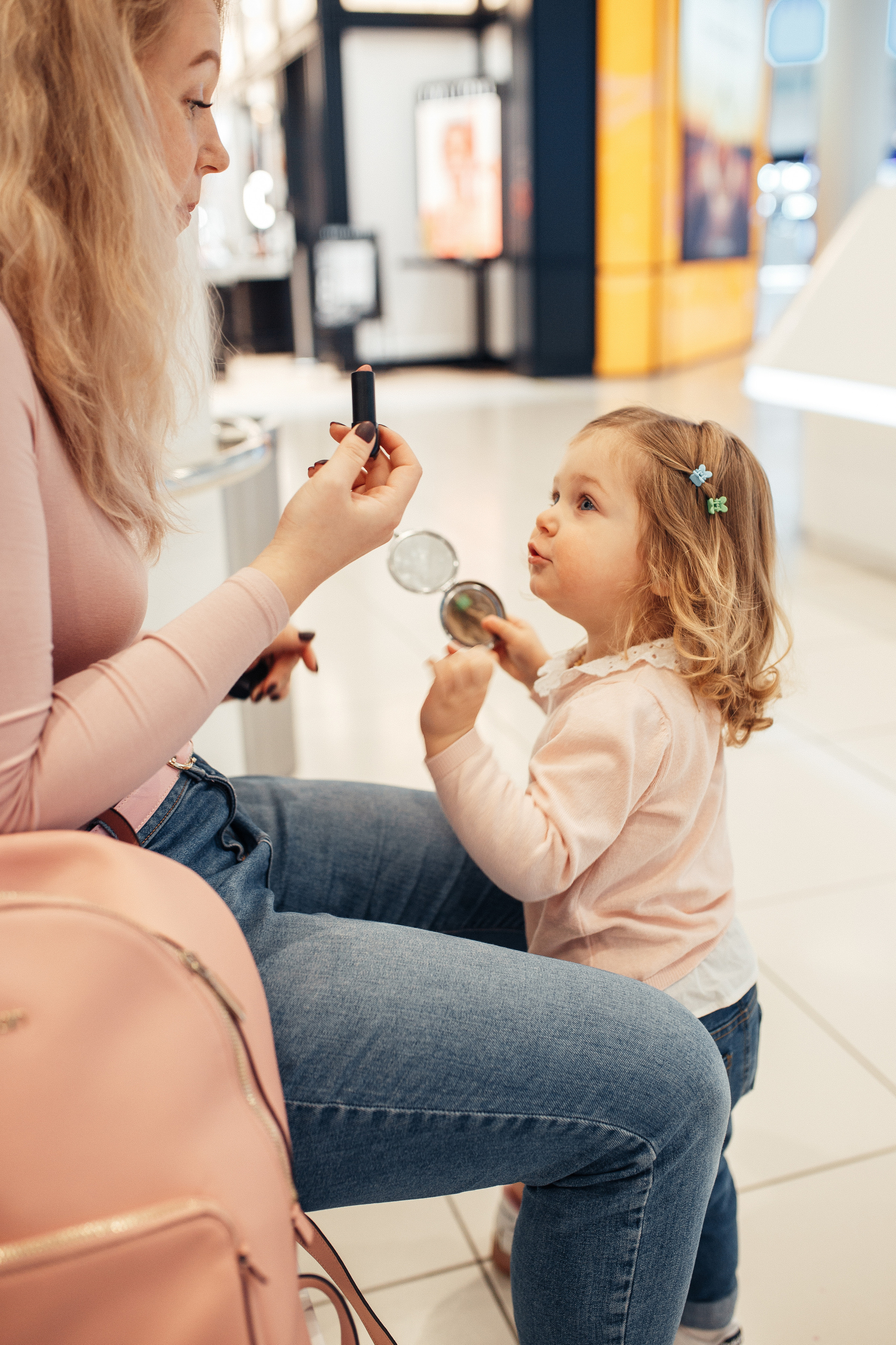 Прогулка по торговому центру. Семейный фотограф в Москве. Дарья Долгих