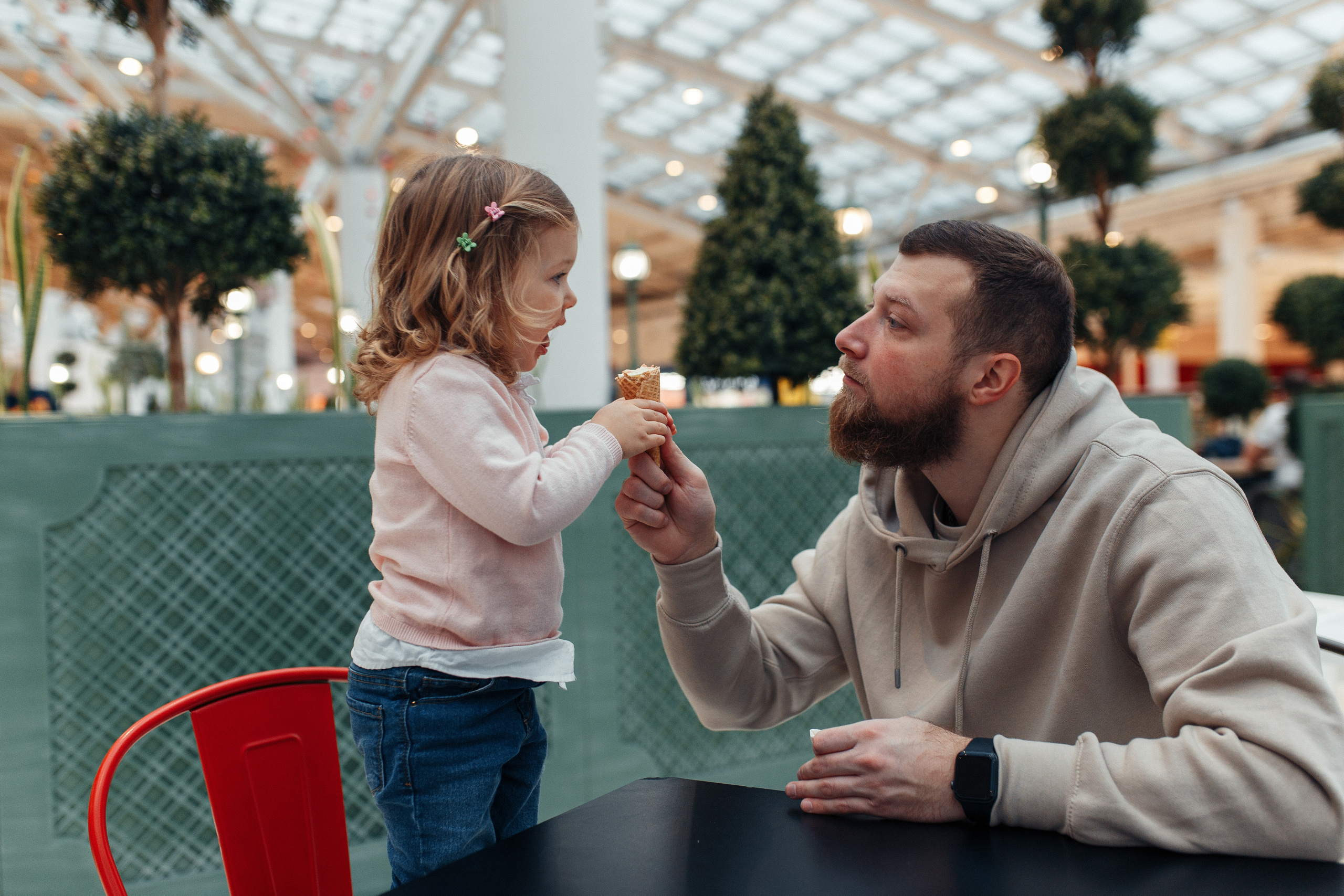 Прогулка по торговому центру. Семейный фотограф в Москве. Дарья Долгих