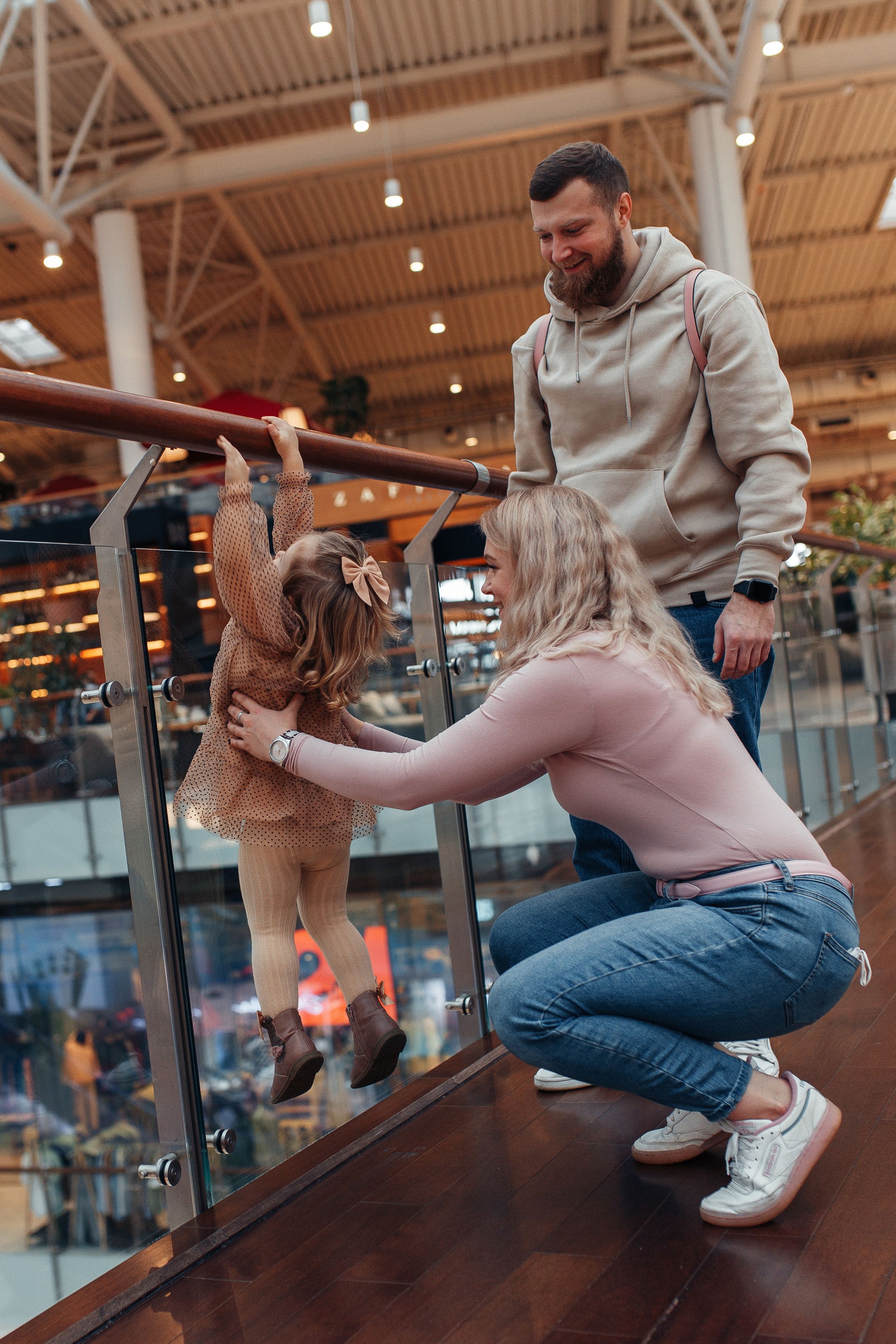 Прогулка по торговому центру. Семейный фотограф в Москве. Дарья Долгих