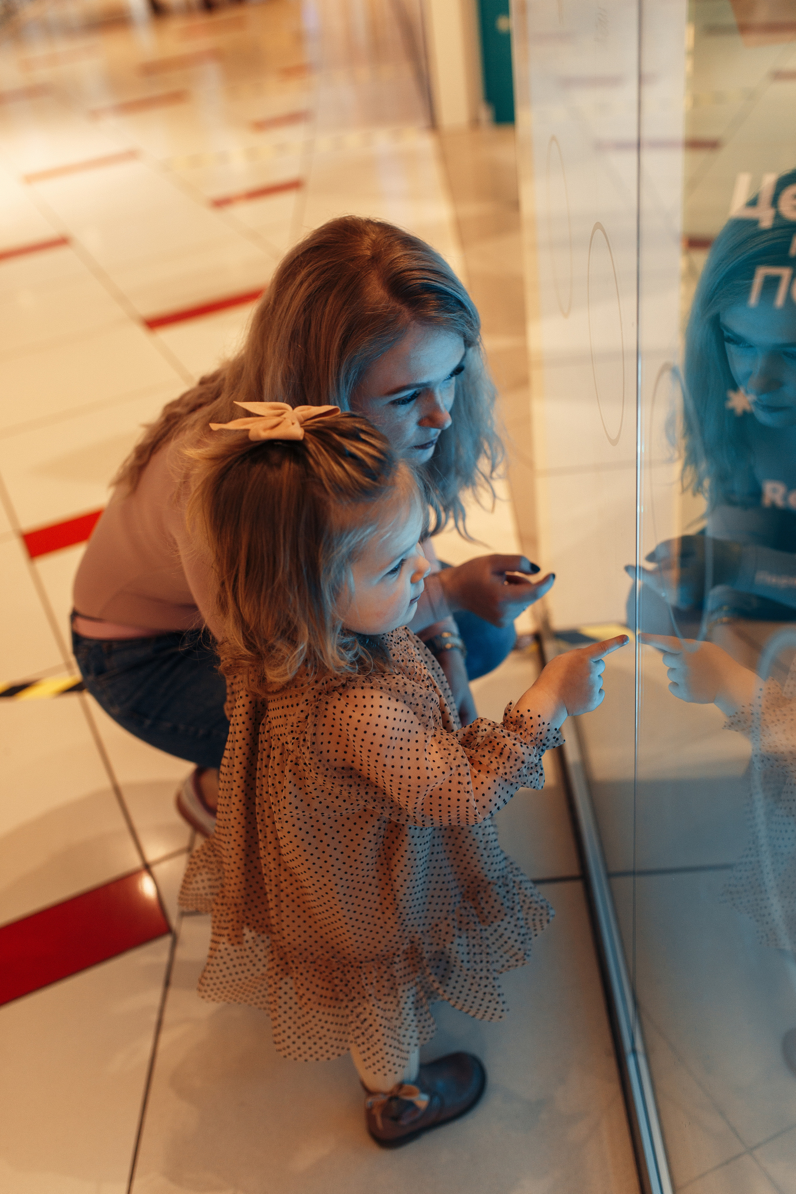 Прогулка по торговому центру. Семейный фотограф в Москве. Дарья Долгих