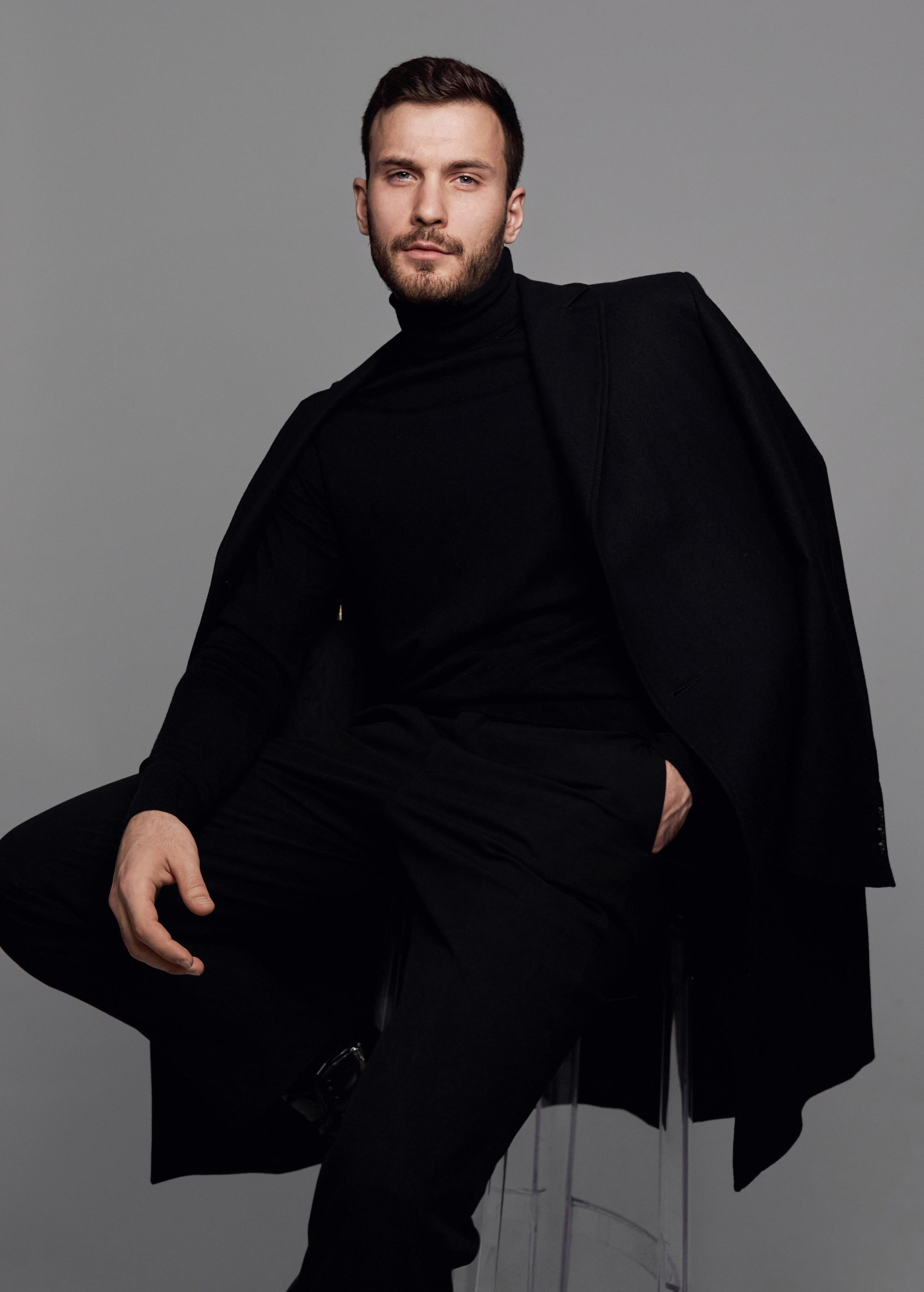 Портфолио Парня модели Глеб Русанду. Продакшен г. Москва съемка мужской одежды, мужские модели, фото и видео, организация под ключ