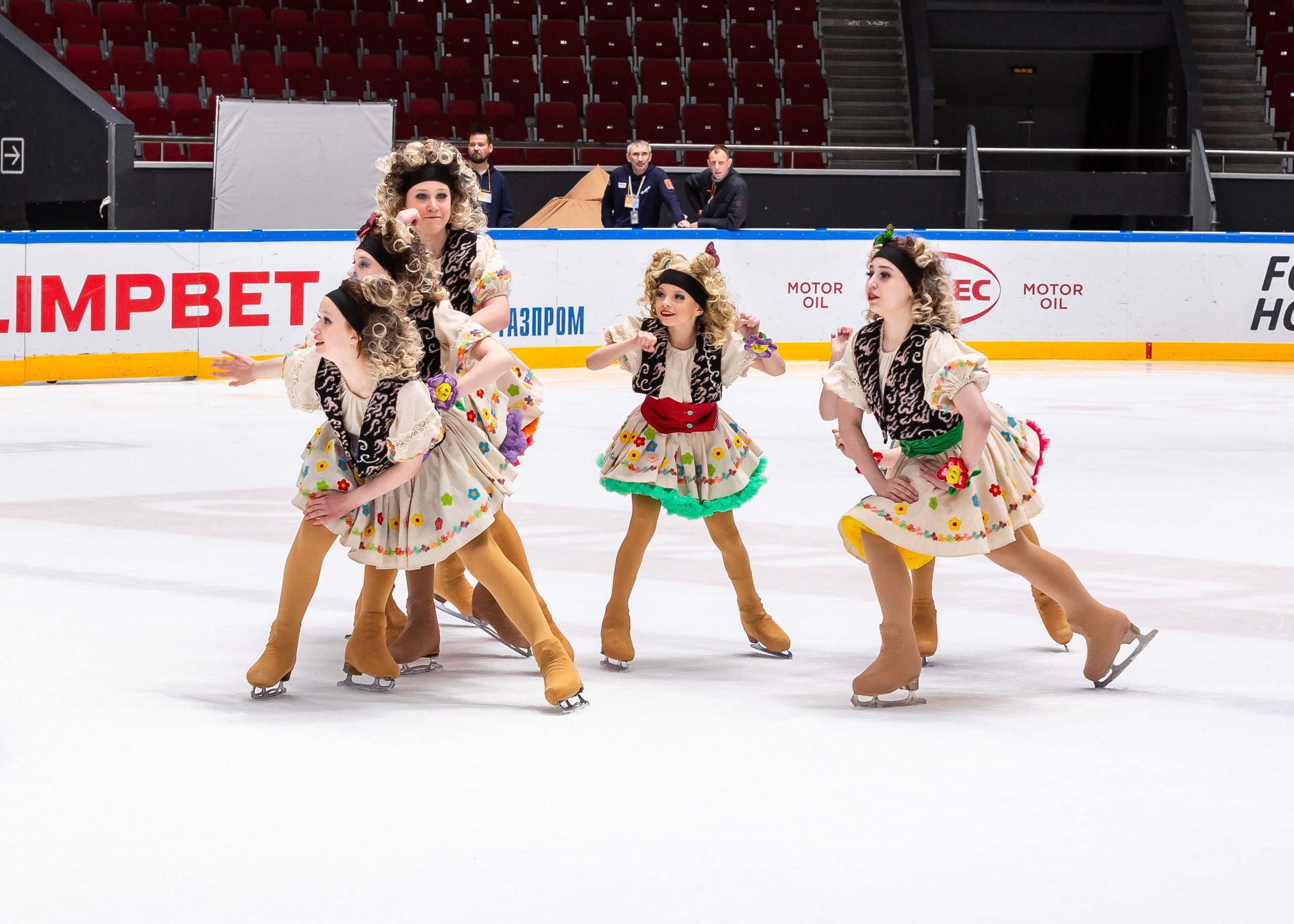 VII Ежегодный фестиваль массовых танцев на льду и фигурного катания «Петровский лёд» Санкт-Петербург. Репортажный фотограф в Москве