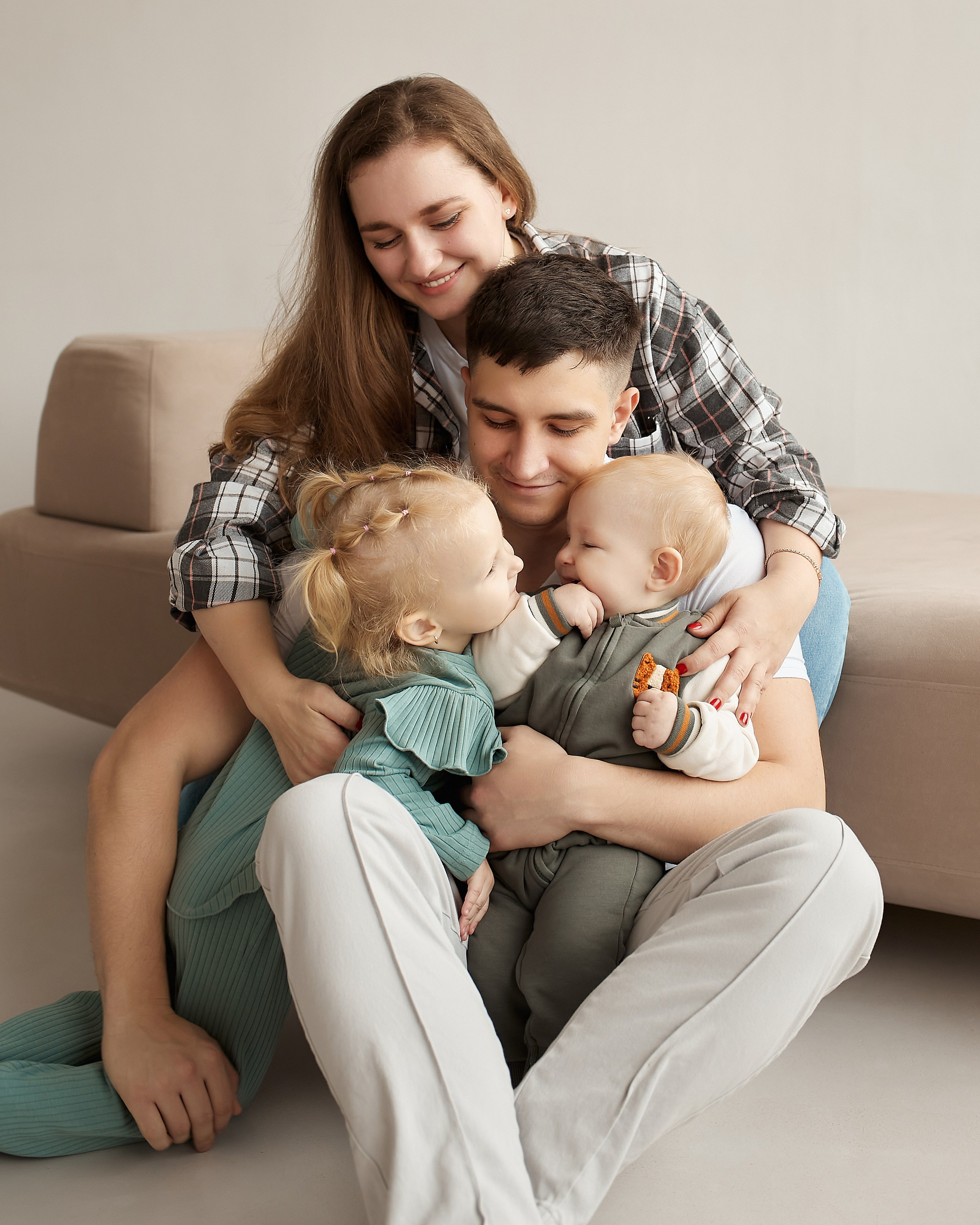 Студийные семейные фотосъемки