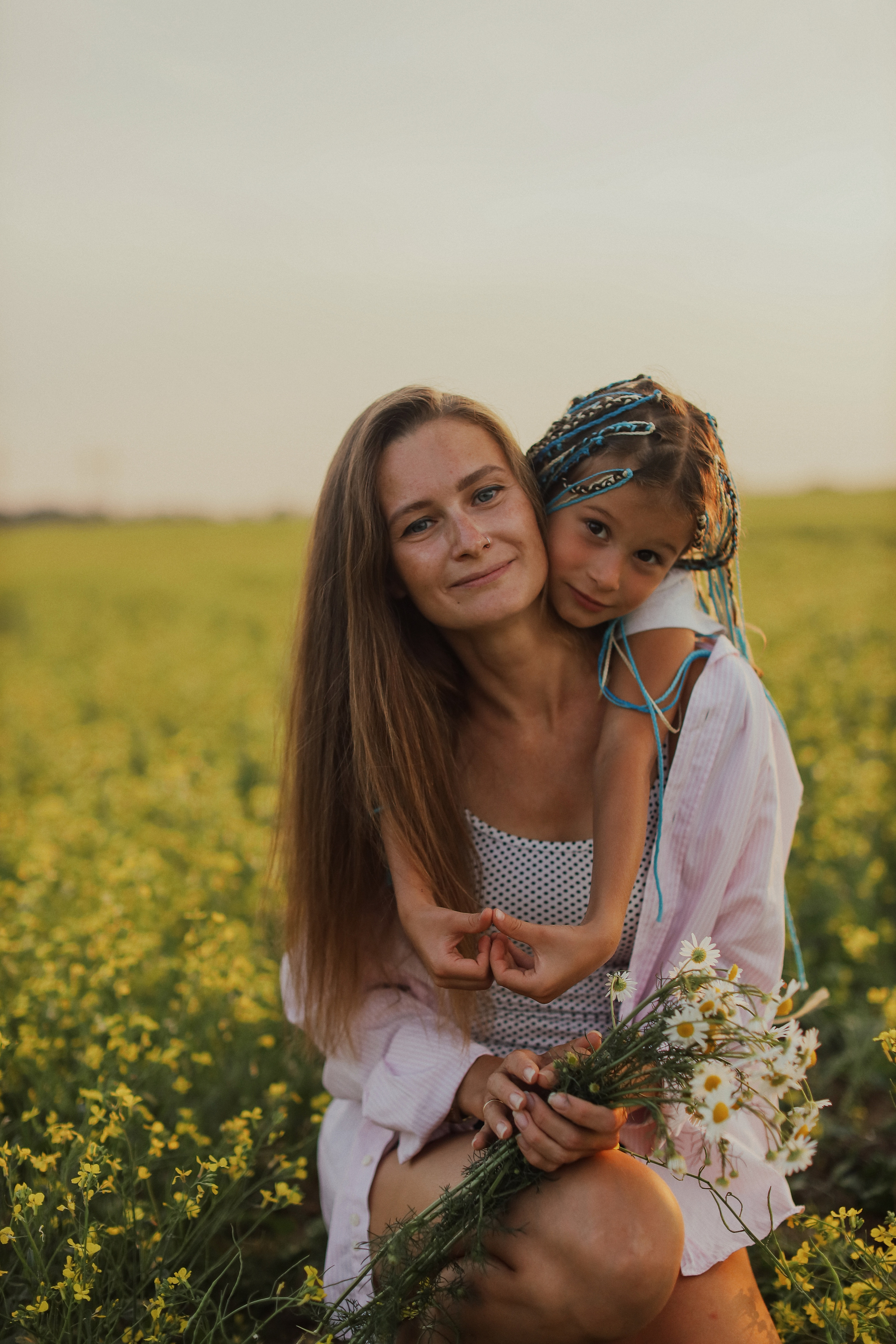 В поле на закате. Фотограф Анастасия Пинчук