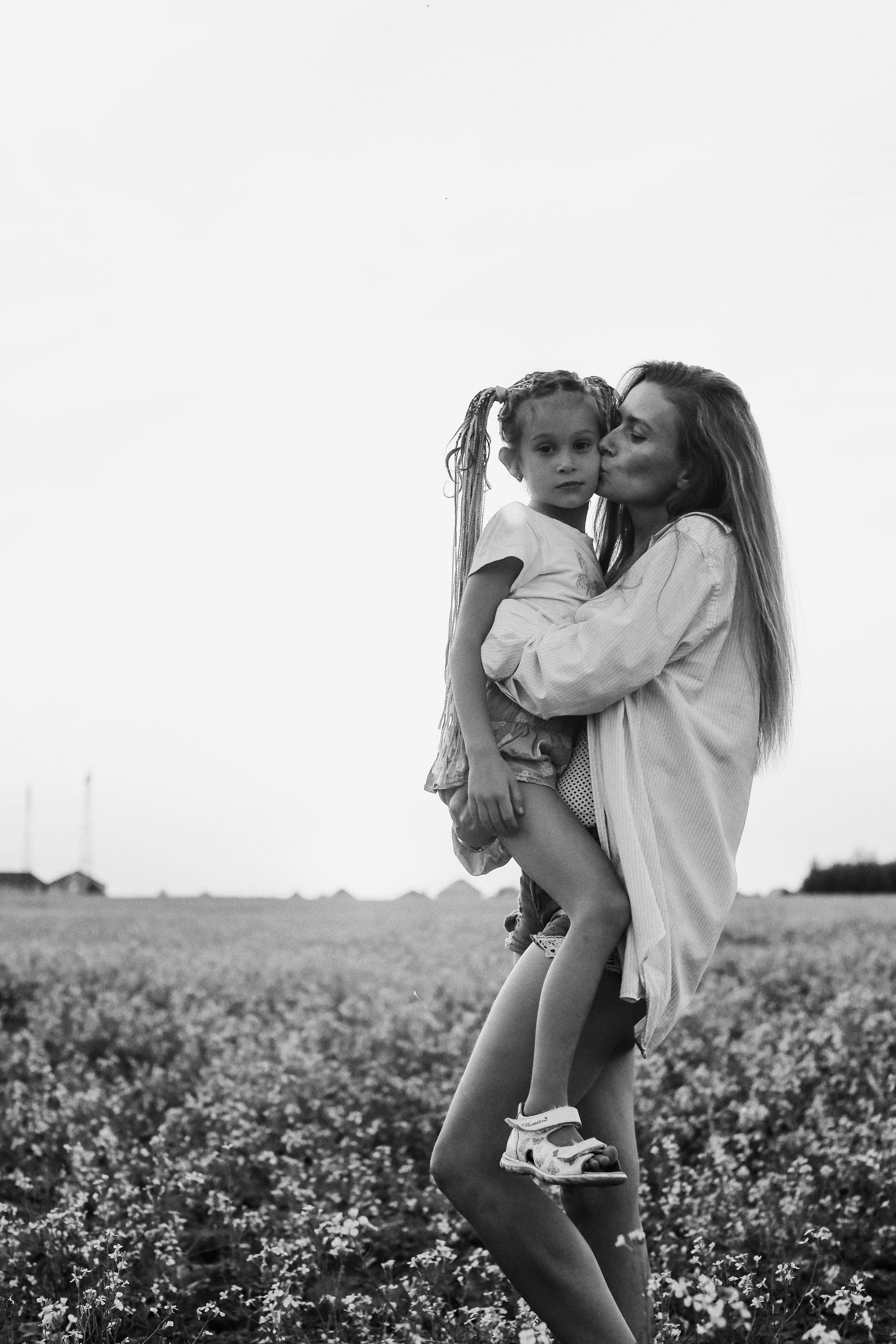 В поле на закате. Фотограф Анастасия Пинчук