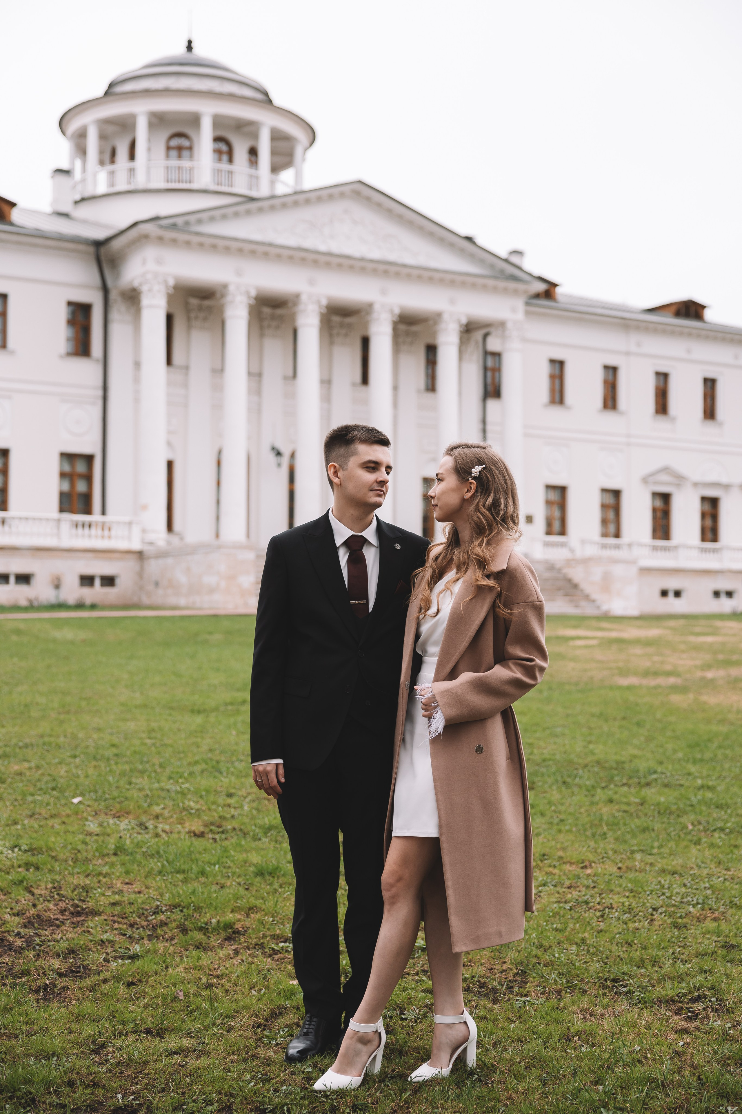 Свадебная фотосессия в Усадьбе Остафьево. Свадебный фотограф в Москве — Оскар Гелманов