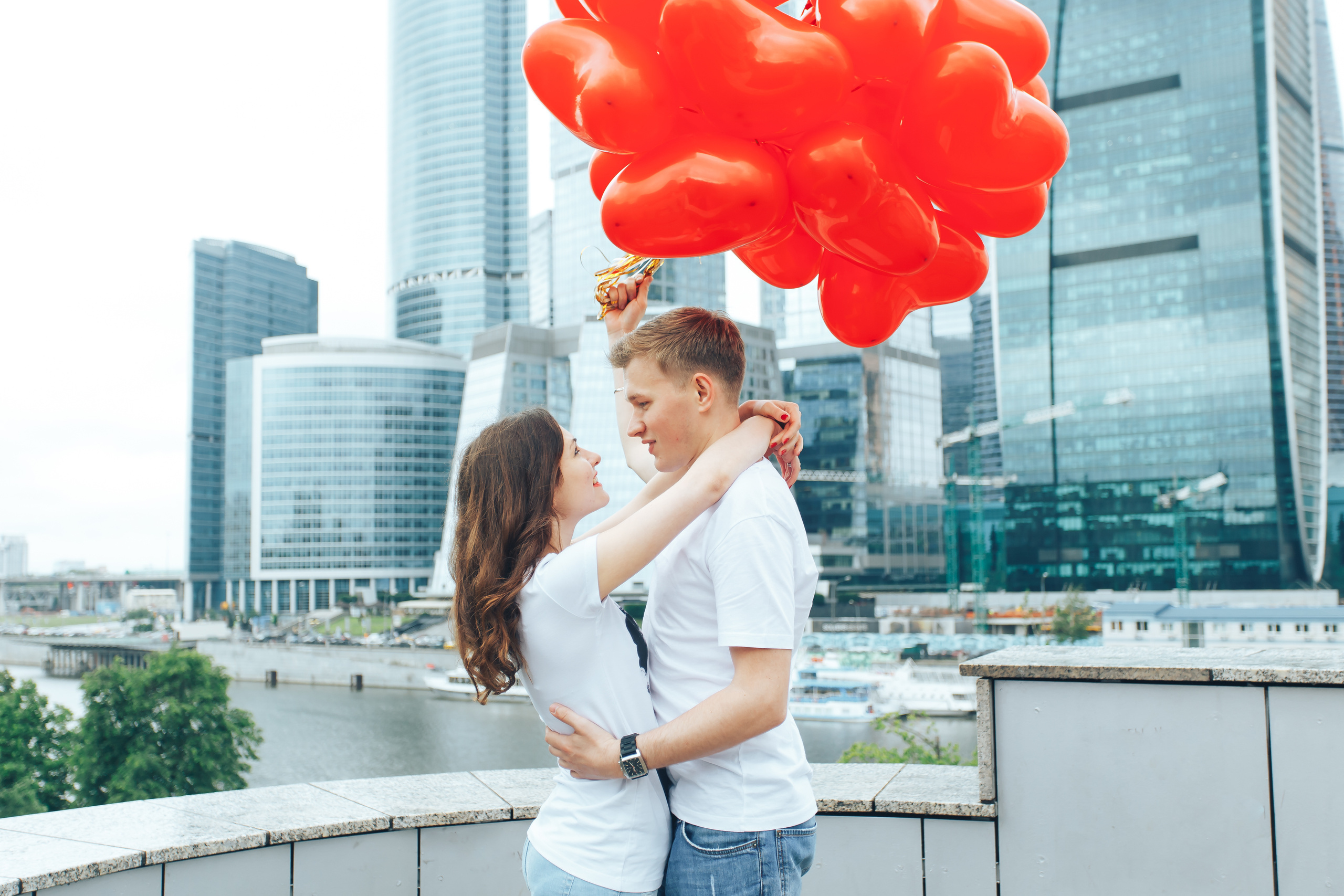 Фотограф на свадьбу. Свадебная фотосъемка. Видеосъемка свадеб. Видеооператор на свадьбу в Москве