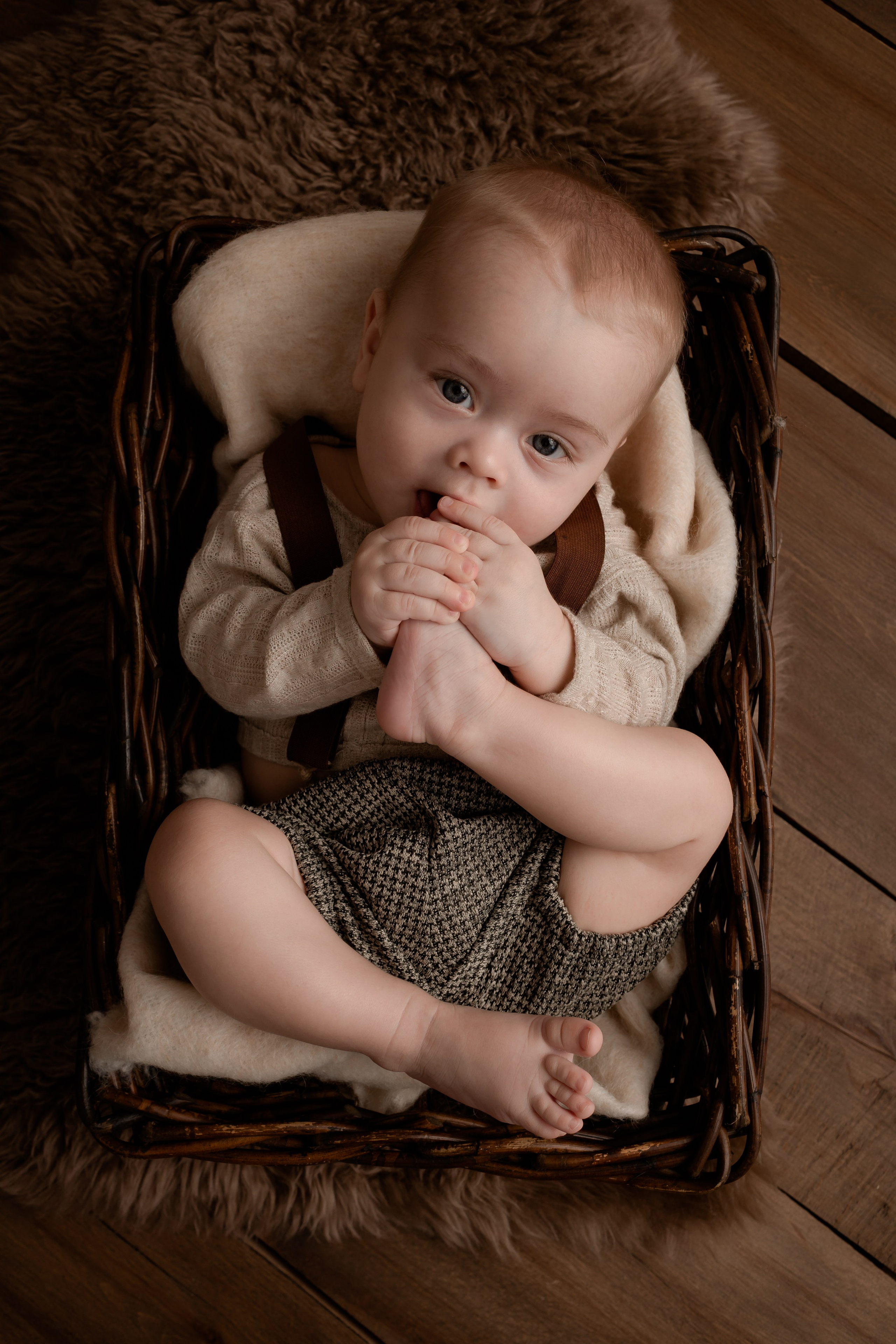 Фотостудия для новорожденных и малышей в Твери — «На ручках»