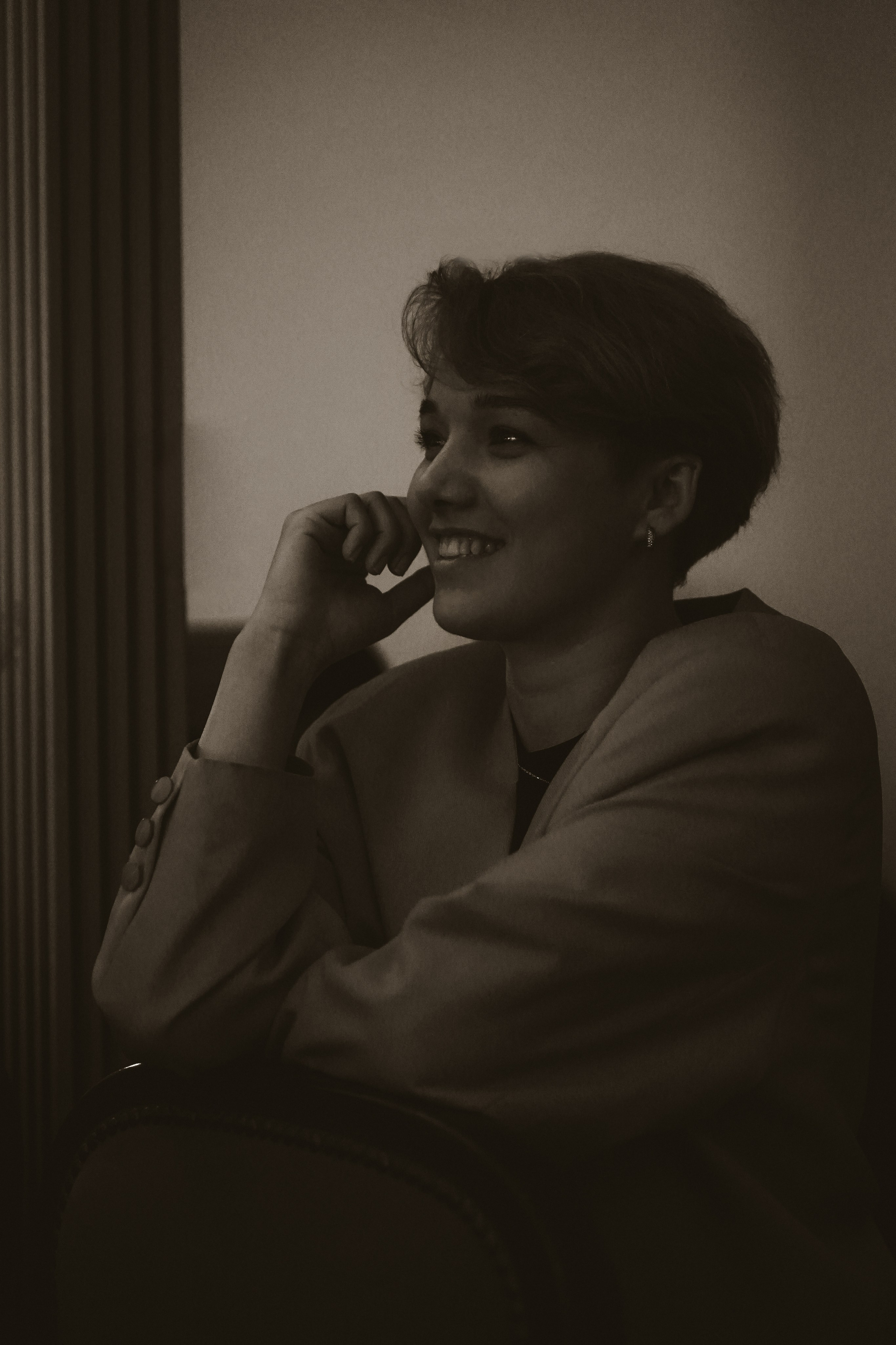 Поэтический вечер. Амина Абасова — индивидуальный фотограф в Махачкале, Дагестан