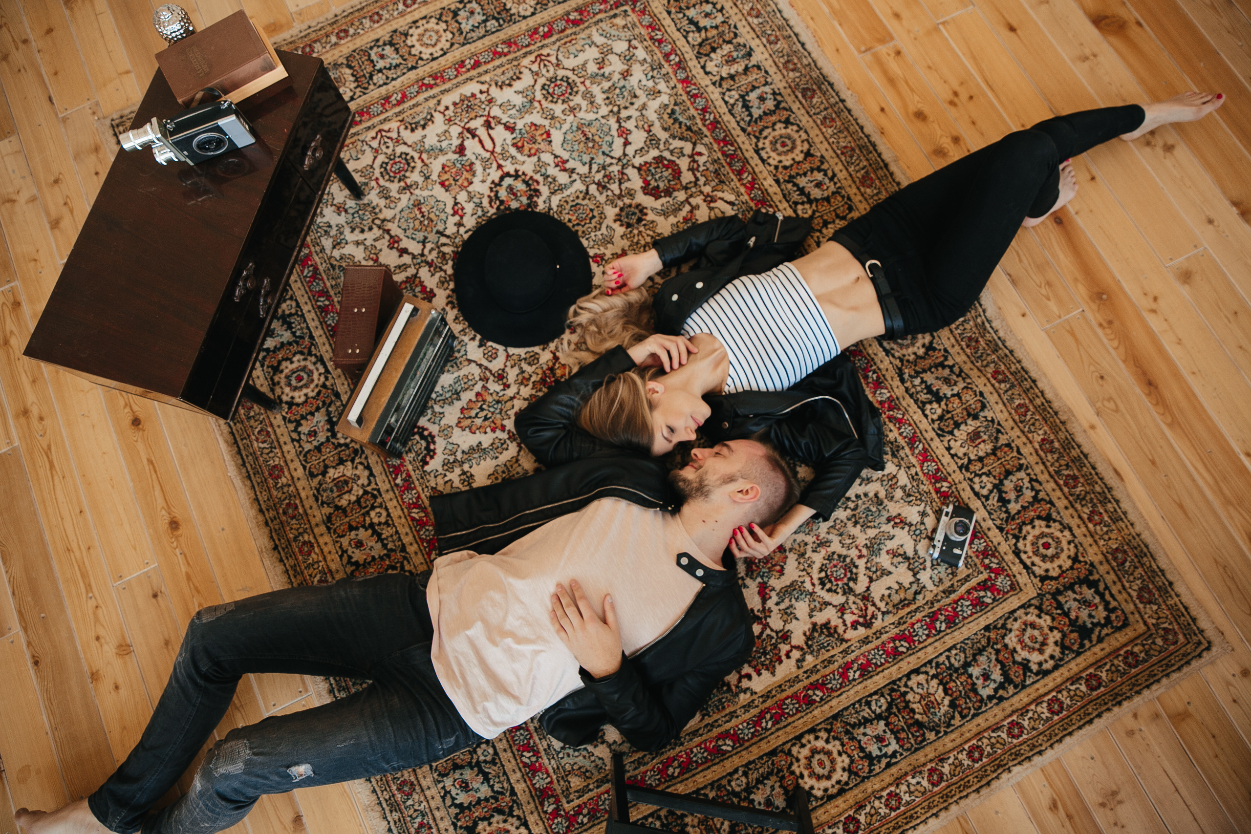 Love story с собакой в студии. Саша Потапкин Фотограф. Сочи, Екатеринбург, Москва