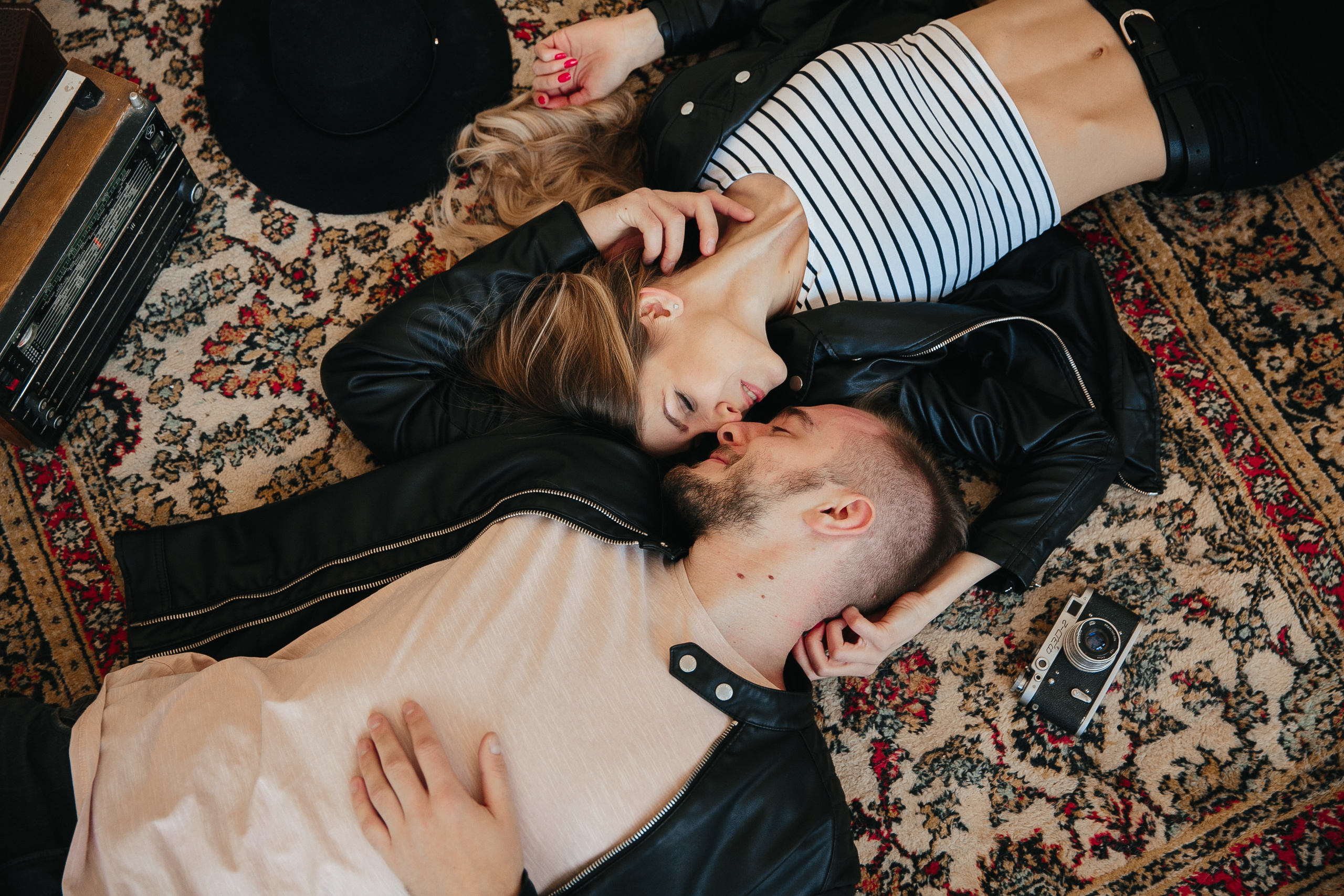 Love story с собакой в студии. Саша Потапкин Фотограф. Сочи, Екатеринбург, Москва