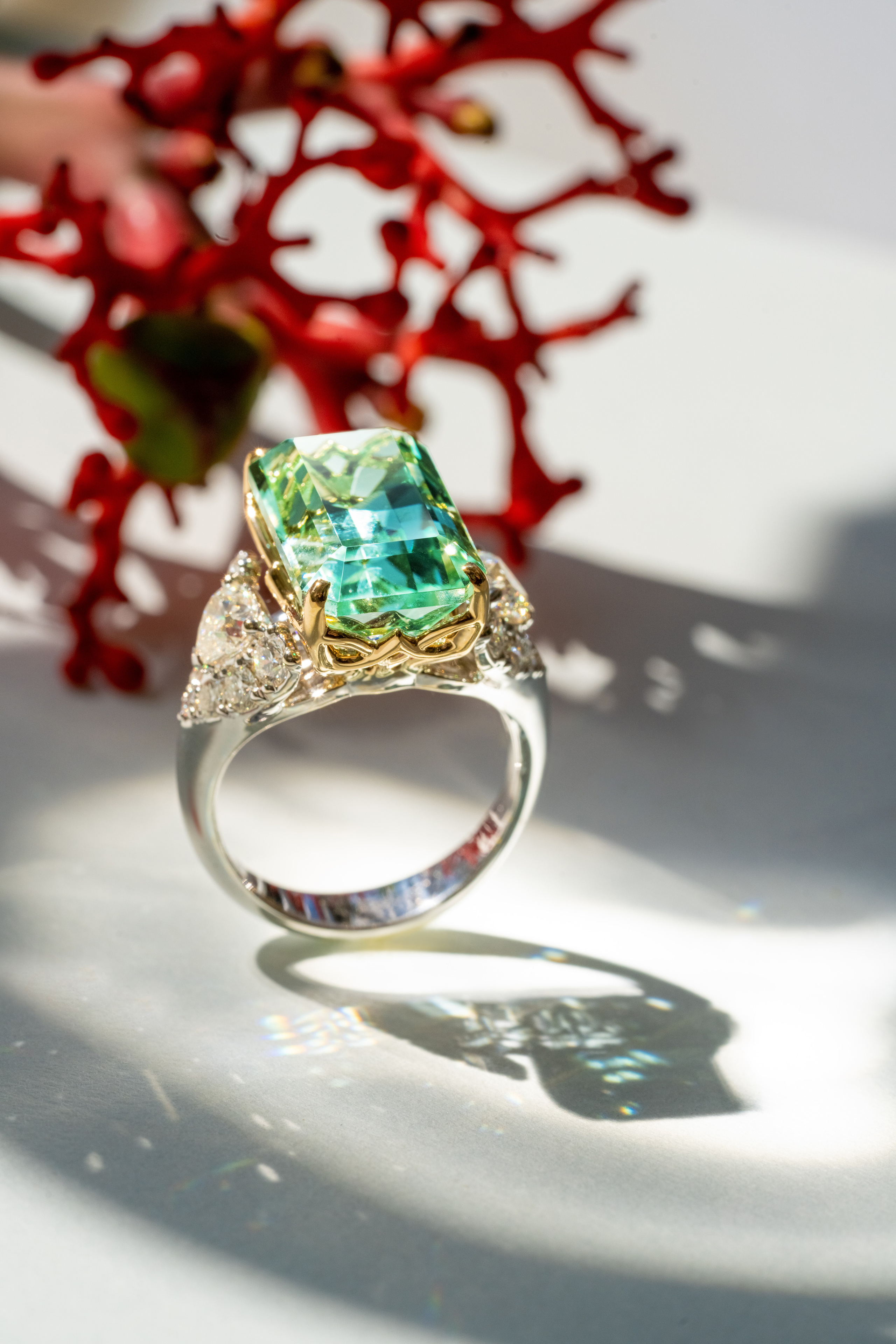 Фотосъемка премиальных ювелирных изделий в студии. Саша Потапкин Фотограф. Сочи, Екатеринбург, Москва