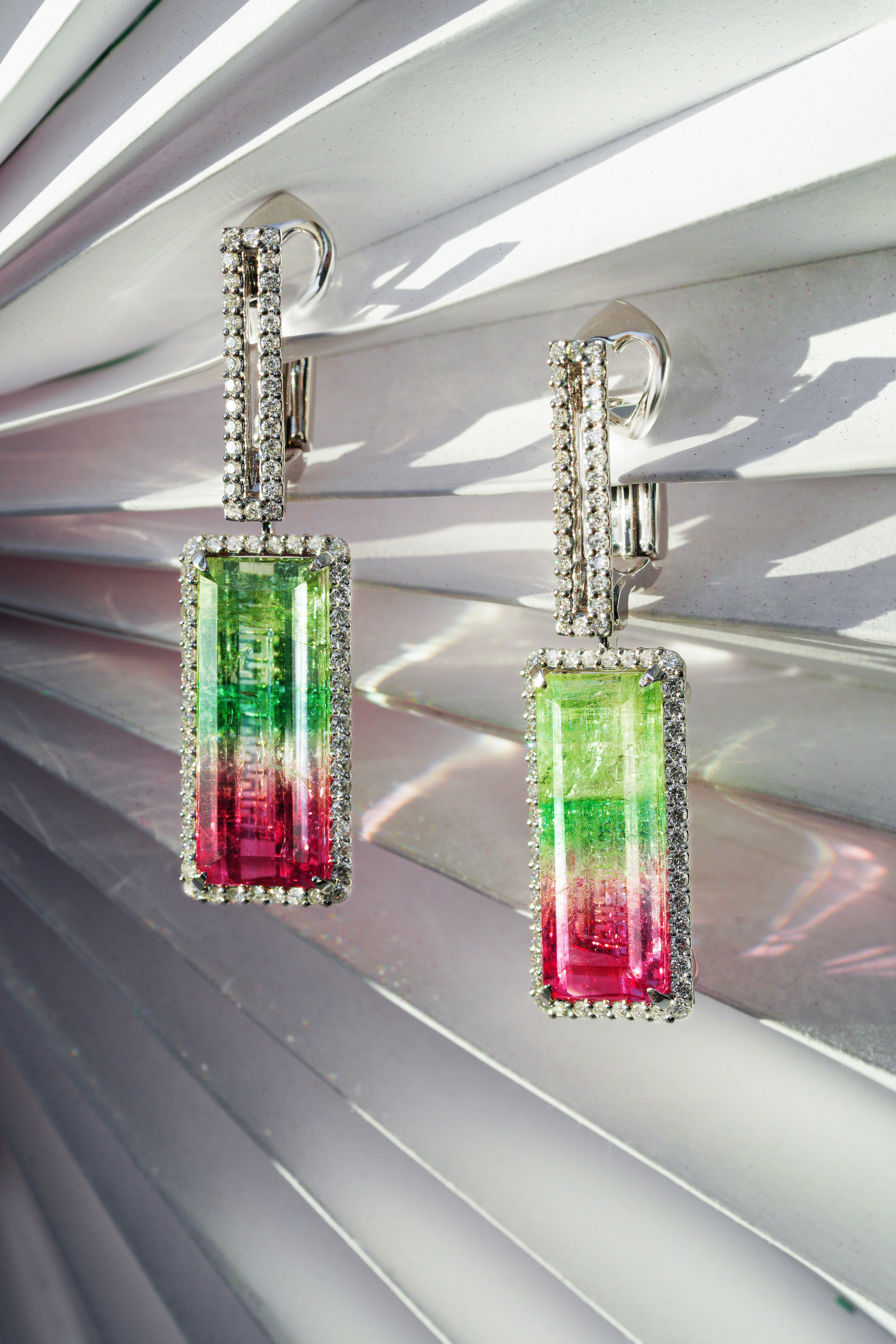 Фотосъемка премиальных ювелирных изделий в студии. Саша Потапкин Фотограф. Сочи, Екатеринбург, Москва