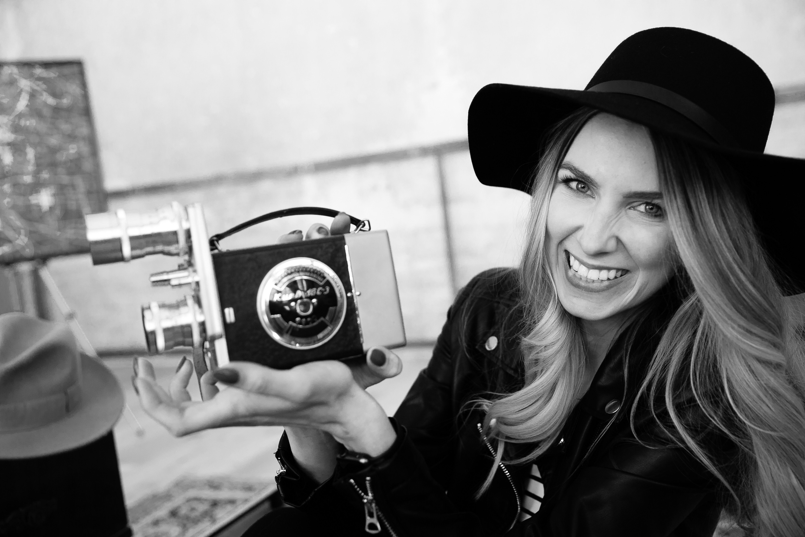 Love story с собакой в студии. Саша Потапкин Фотограф. Сочи, Екатеринбург, Москва