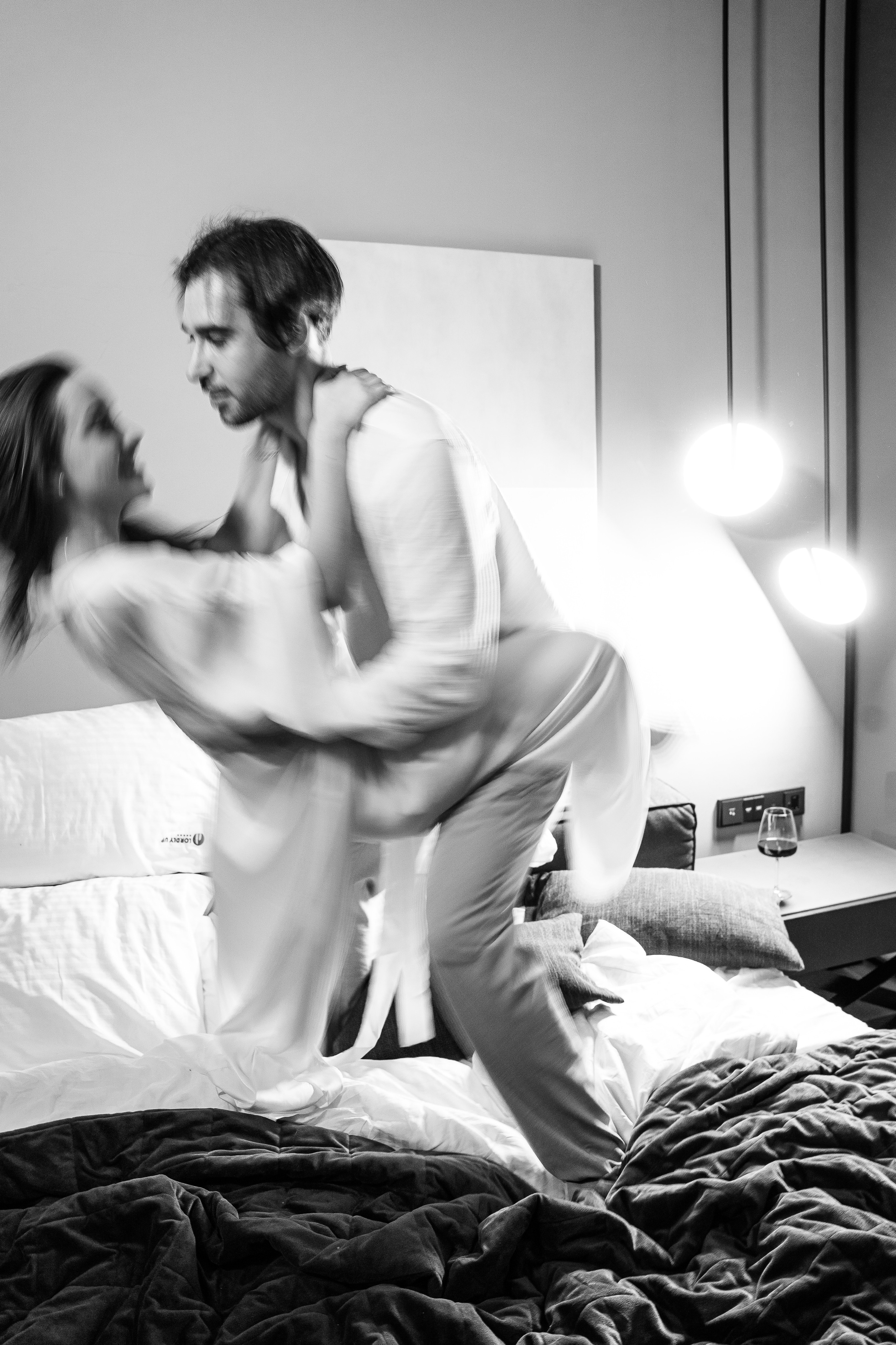 Фотосъемка love story в апартаментах Москва Сити. Саша Потапкин Фотограф. Сочи, Екатеринбург, Москва