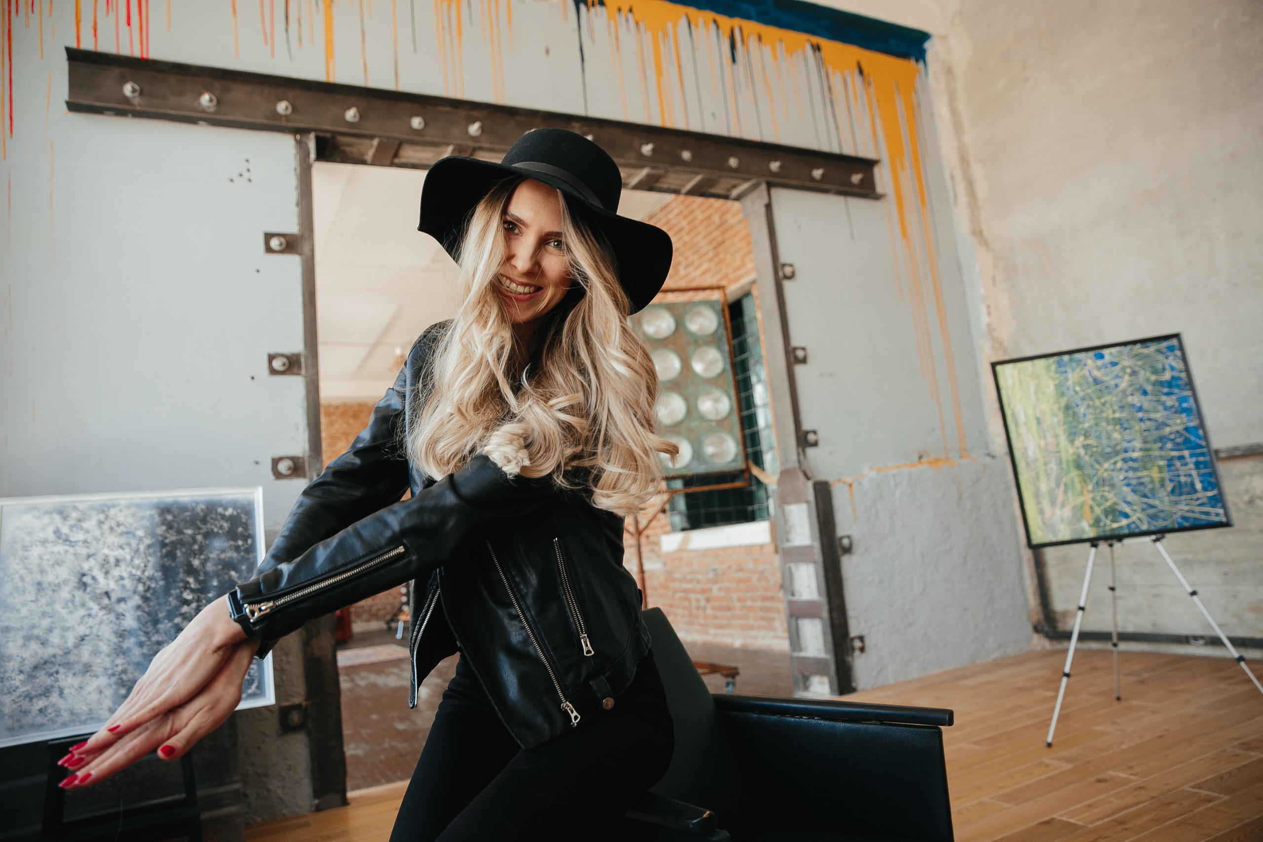 Love story с собакой в студии. Саша Потапкин Фотограф. Сочи, Екатеринбург, Москва