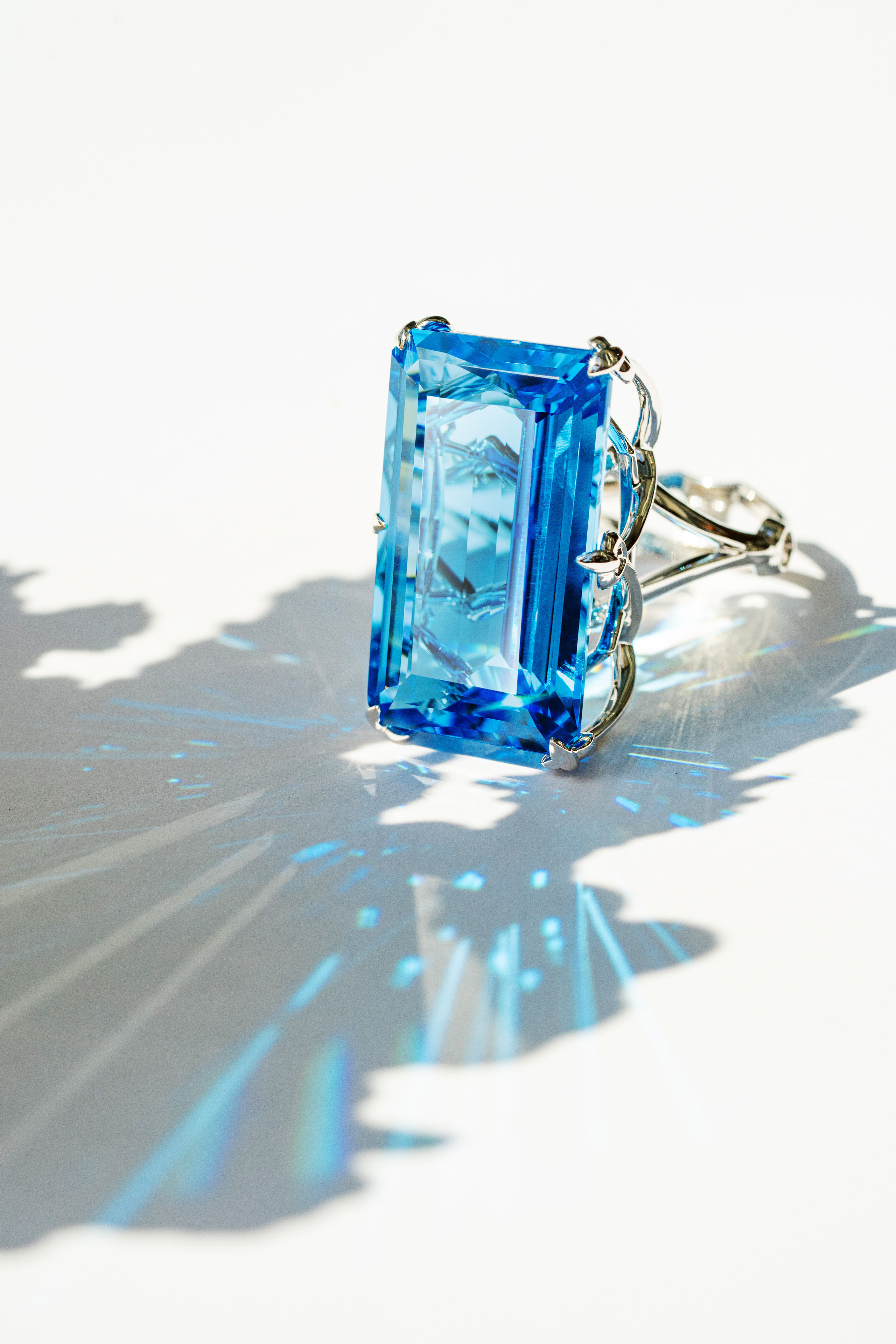 Фотосъемка премиальных ювелирных изделий в студии. Саша Потапкин Фотограф. Сочи, Екатеринбург, Москва