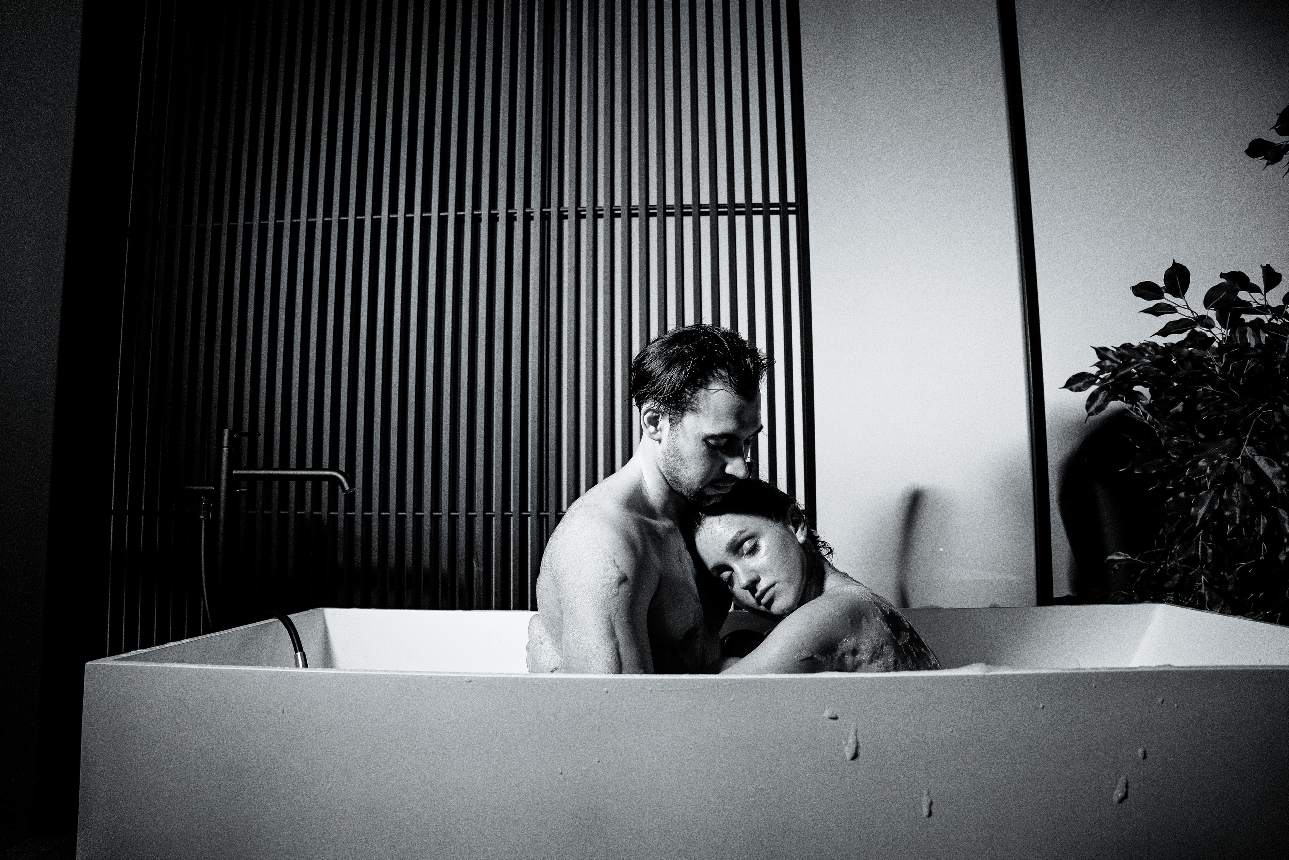 Фотосъемка love story в апартаментах Москва Сити. Саша Потапкин Фотограф. Сочи, Екатеринбург, Москва