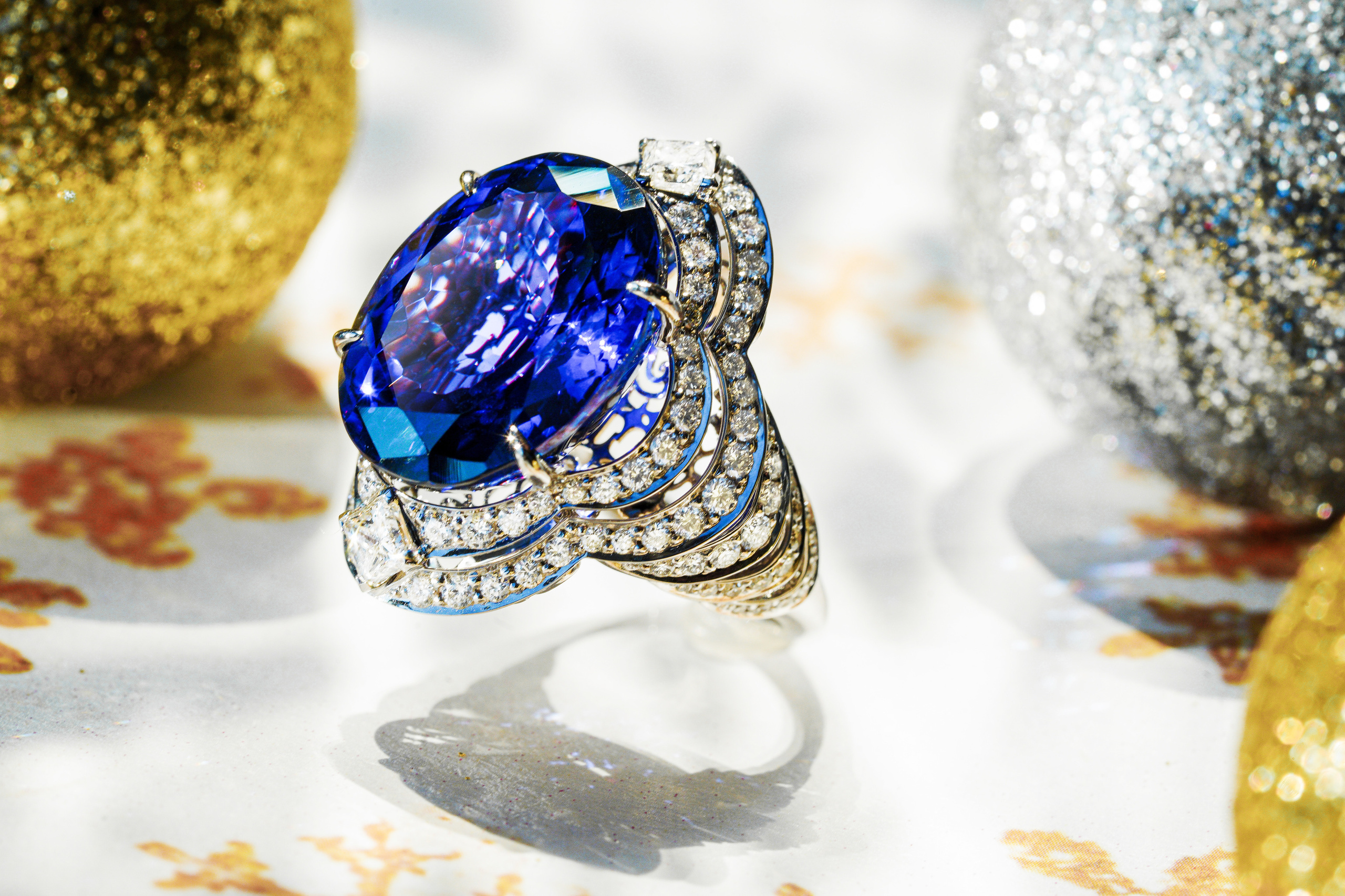 Фотосъемка премиальных ювелирных изделий в студии. Саша Потапкин Фотограф. Сочи, Екатеринбург, Москва