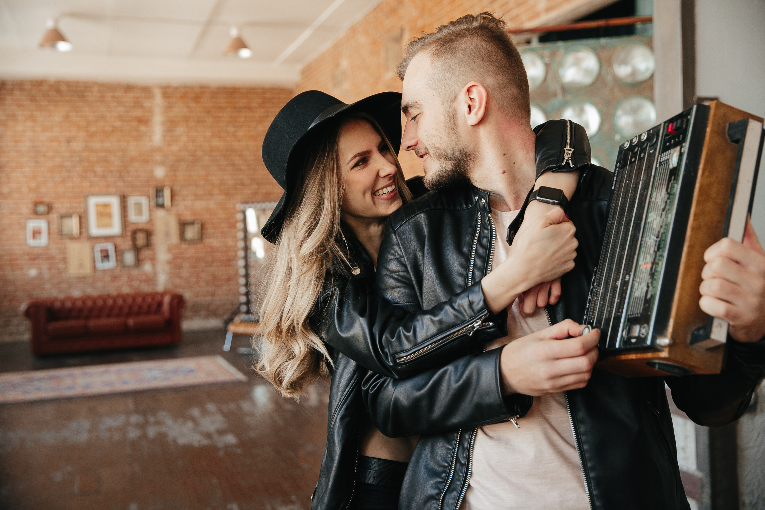 Love story с собакой в студии. Саша Потапкин Фотограф. Сочи, Екатеринбург, Москва