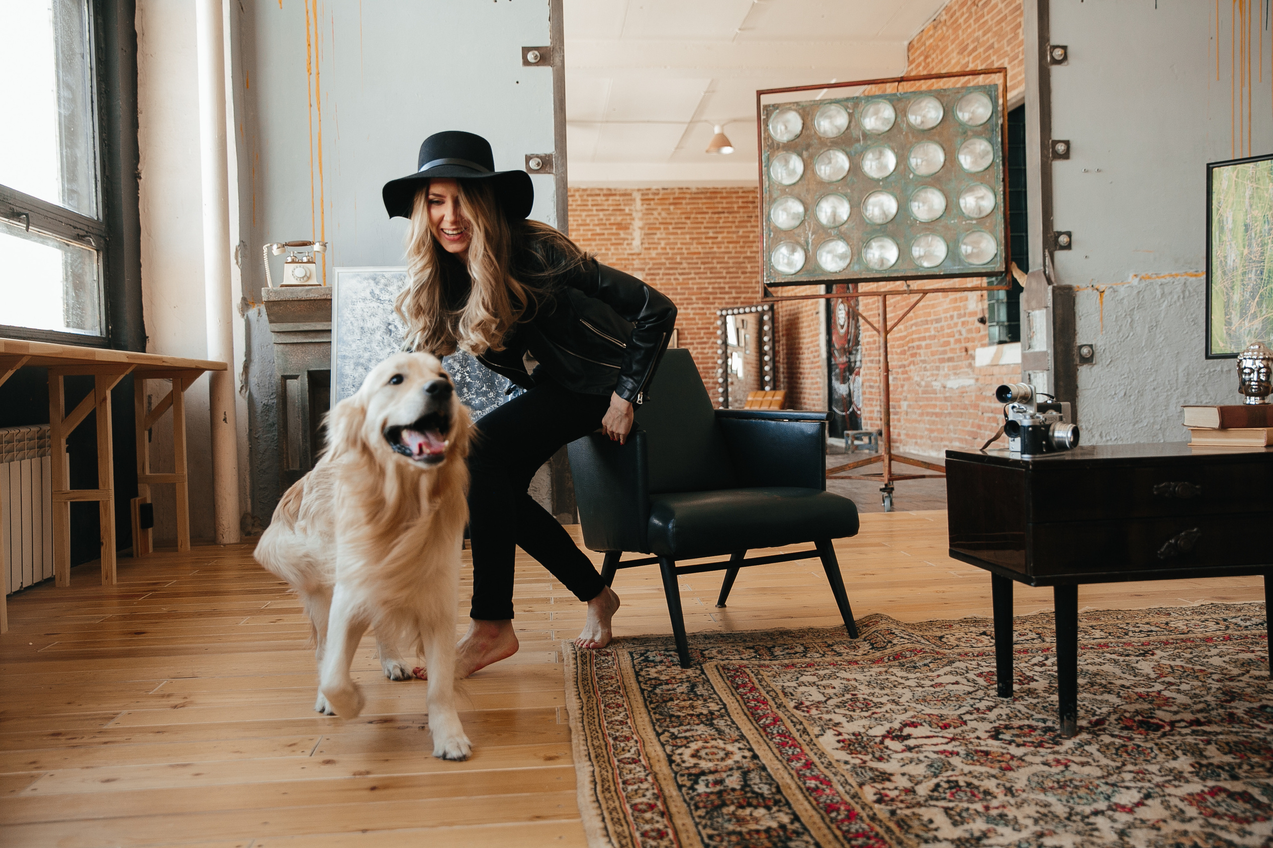 Love story с собакой в студии. Саша Потапкин Фотограф. Сочи, Екатеринбург, Москва