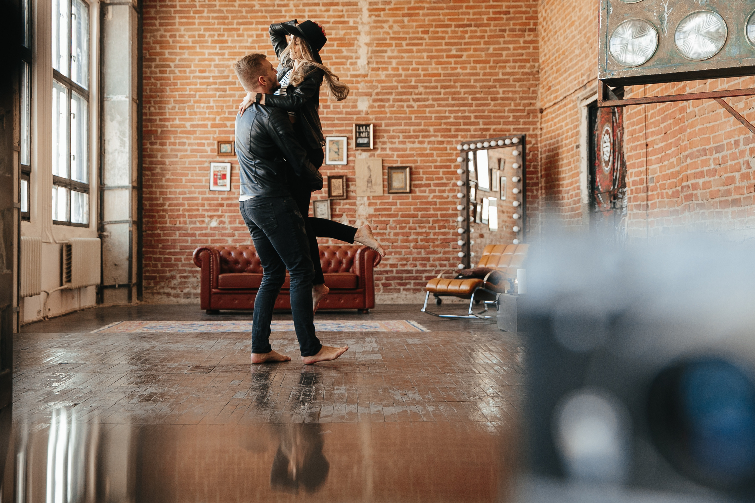 Love story с собакой в студии. Саша Потапкин Фотограф. Сочи, Екатеринбург, Москва