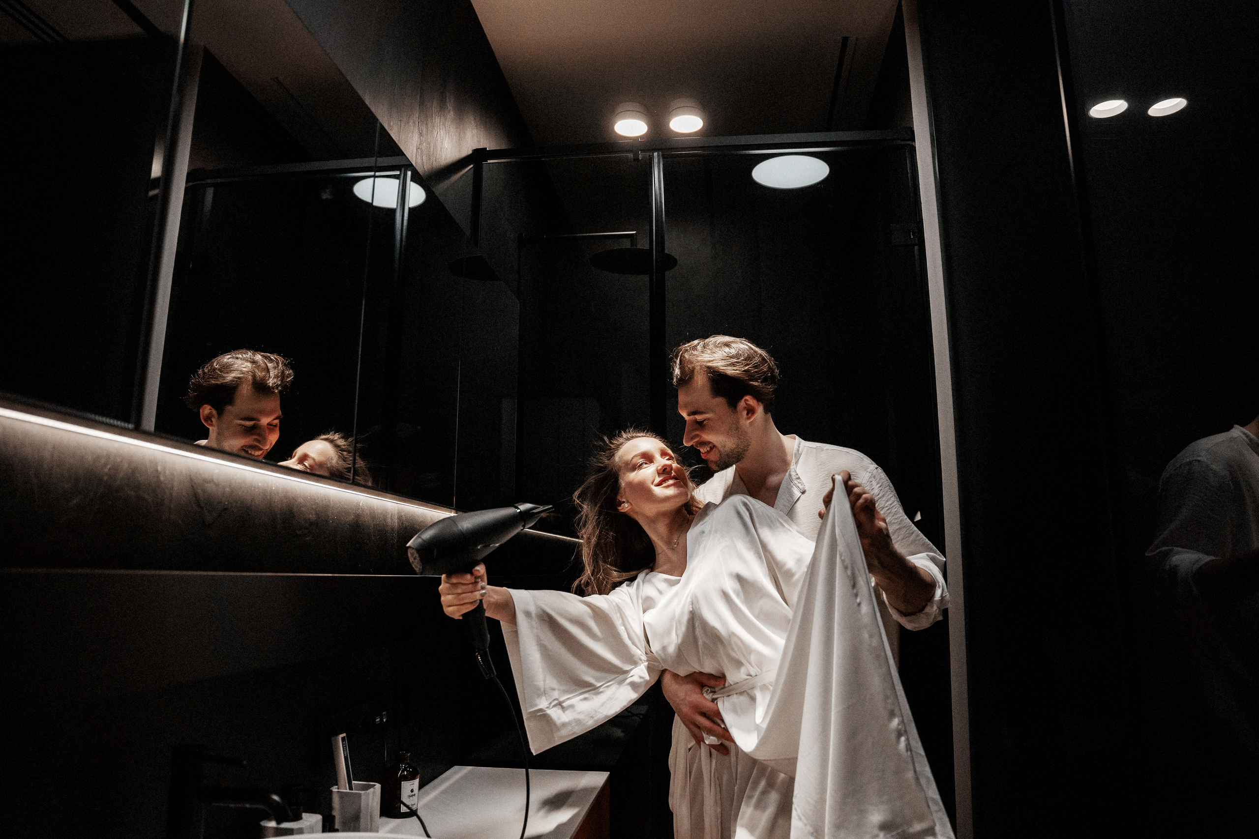 Фотосъемка love story в апартаментах Москва Сити. Саша Потапкин Фотограф. Сочи, Екатеринбург, Москва