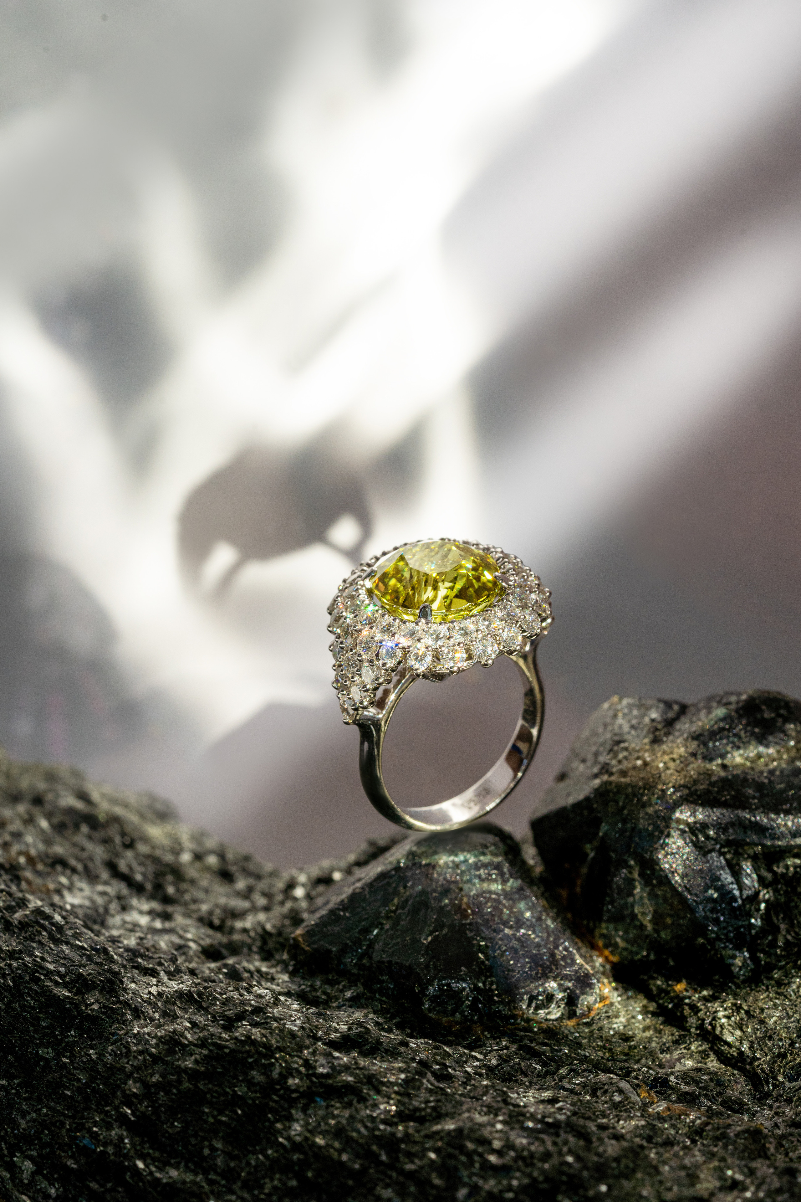 Фотосъемка премиальных ювелирных изделий в студии. Саша Потапкин Фотограф. Сочи, Екатеринбург, Москва