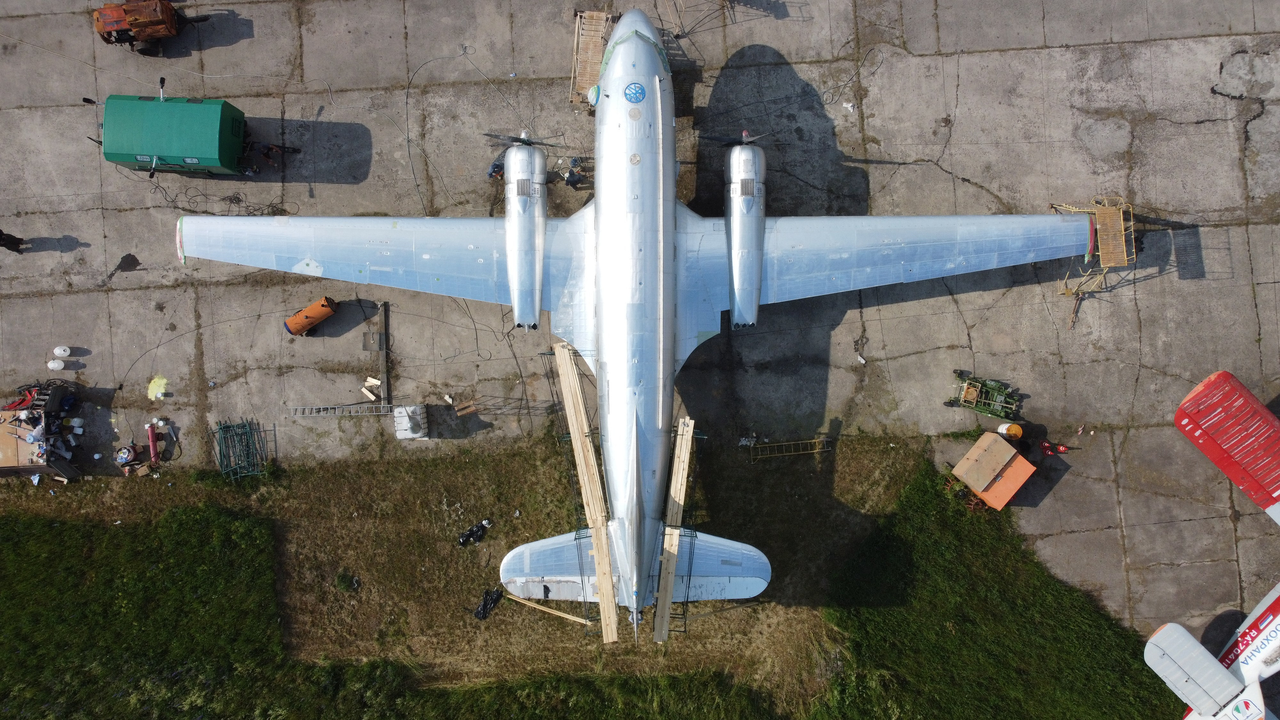 Ил-14Т «Голубая Мечта» — покраска (2022г). Фотоальбом показывающий увлекательный мир авиации и мир медведей Андрея Иванова