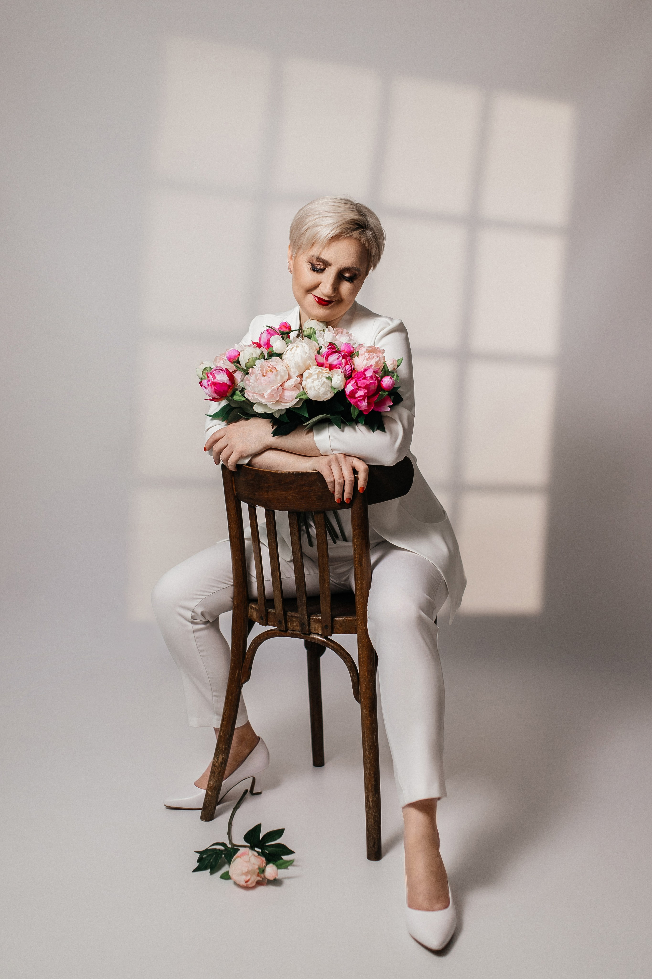 Олесяв моей студии. Март 2025. Фотограф Пермь. Свадьбы. Семья и дети, школа, д. сад. Фотокниги