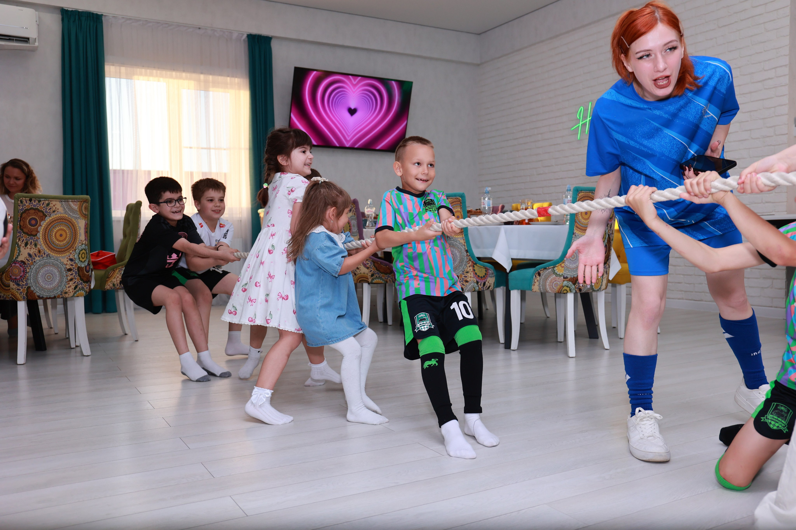 Футбольная вечеринка в Fantasy hall. Детский семейный фотограф Краснодар