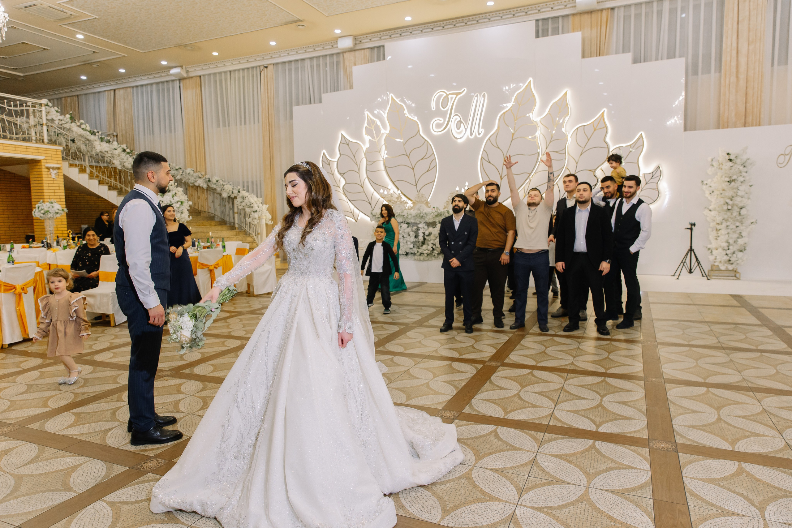 Свадьба Гиви & Маяна. Свадебный фотограф в Новосибирске Лидия Александровна