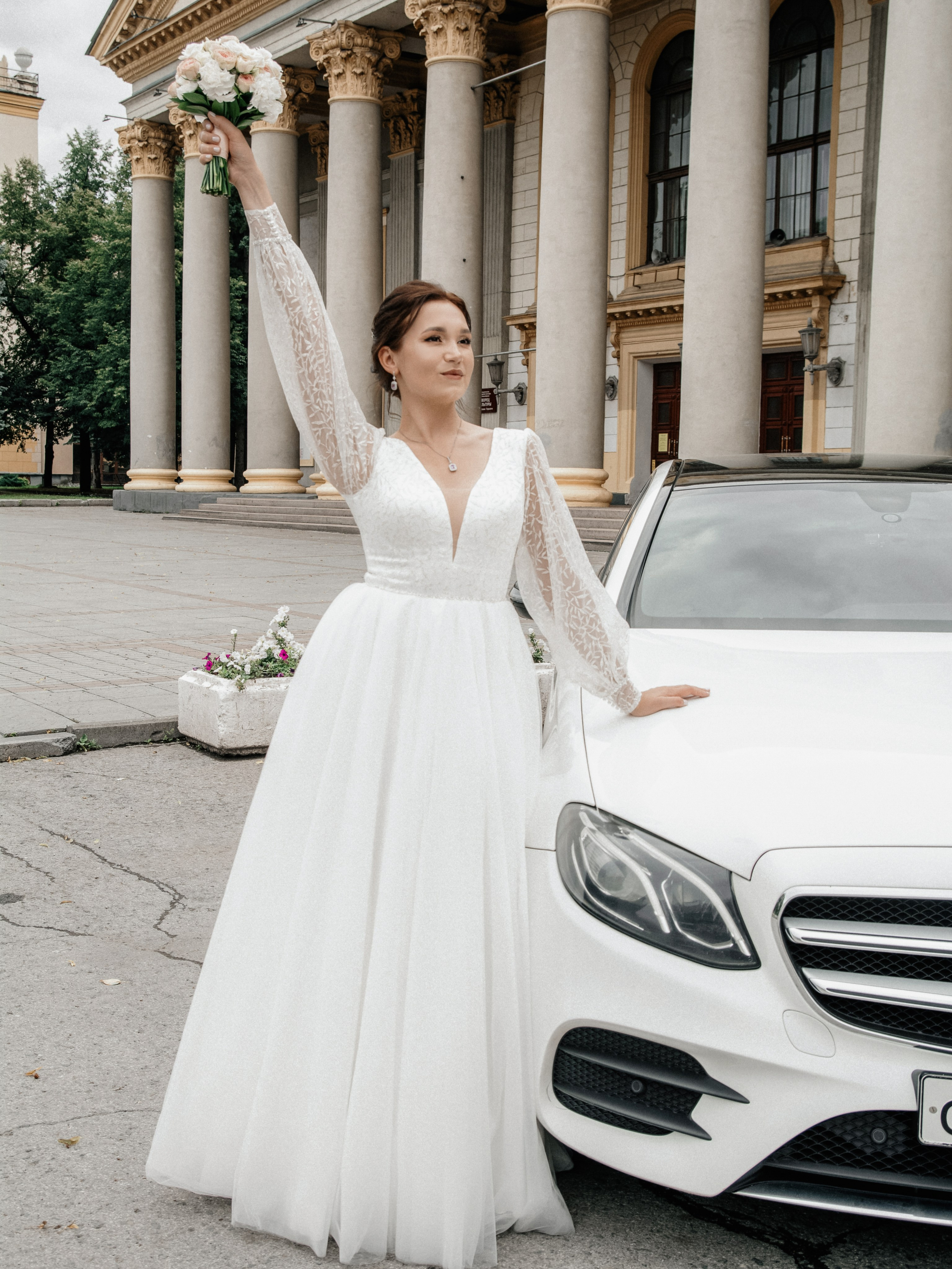 Свадебный фотограф в ДК Горького, Новосибирск | Яна Иванова. Семейный и свадебный фотограф в Новосибирске Иванова Яна