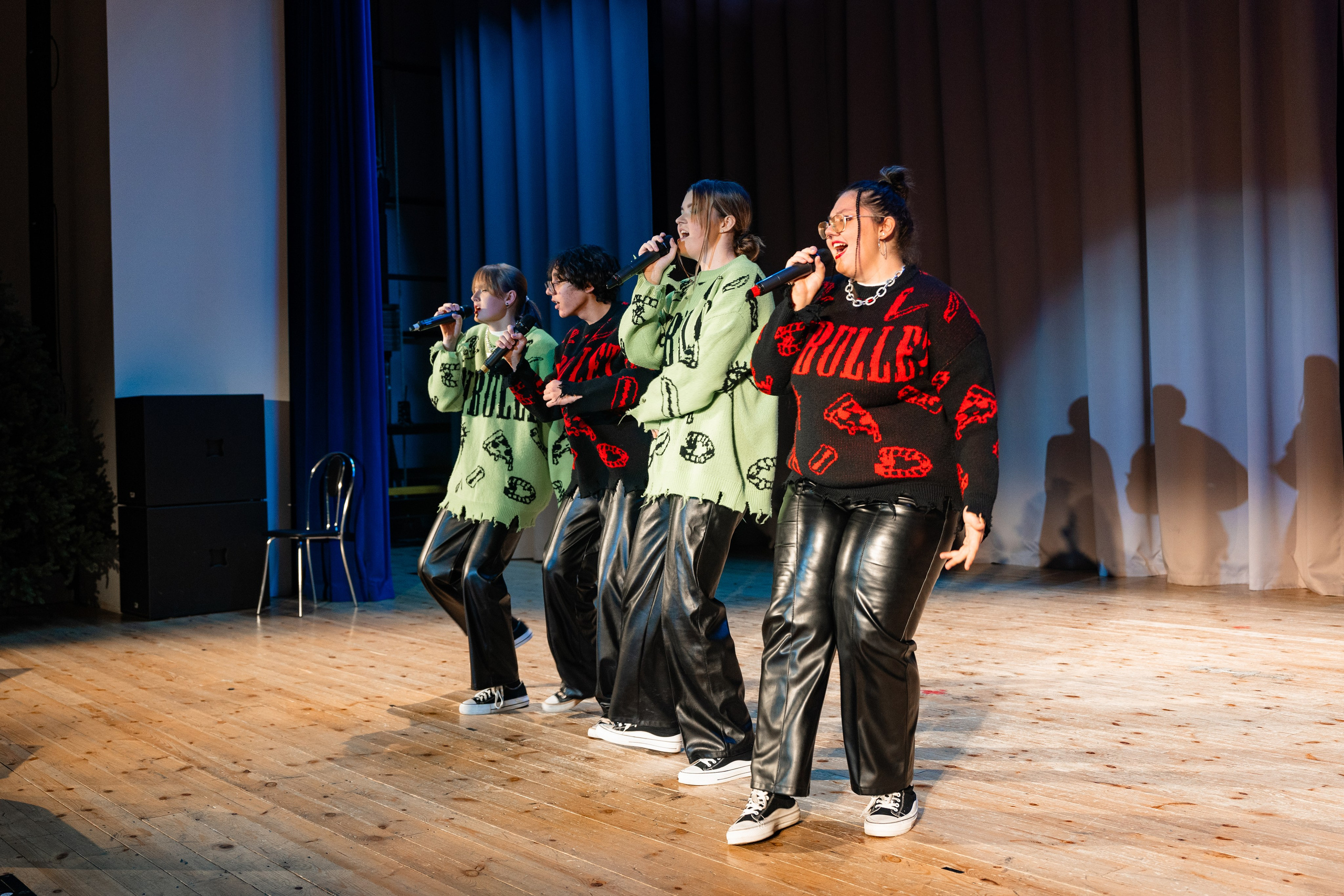 Концерт ДК Буривестник. Фотограф Никита Комаров