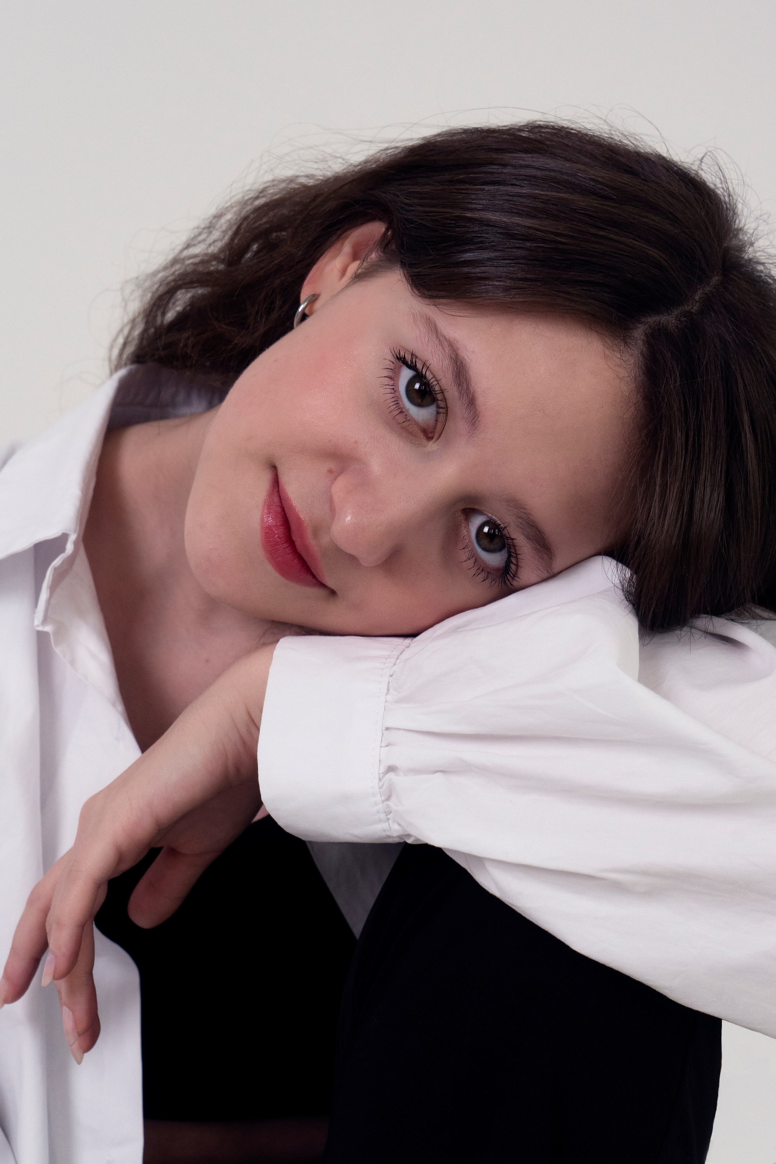 Илона. Портрет. Главная