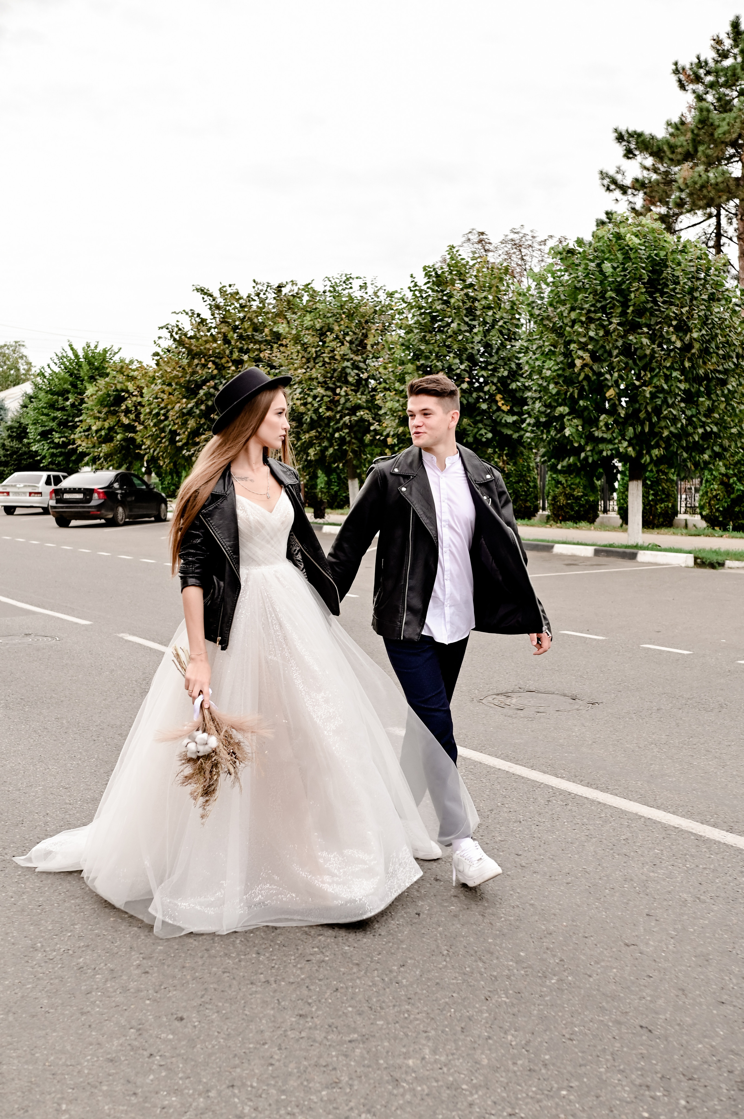 «На стиле» свадебная прогулка Оли и Леши. Свадебный фотограф и видеограф в городе Армавир Katerina Arts