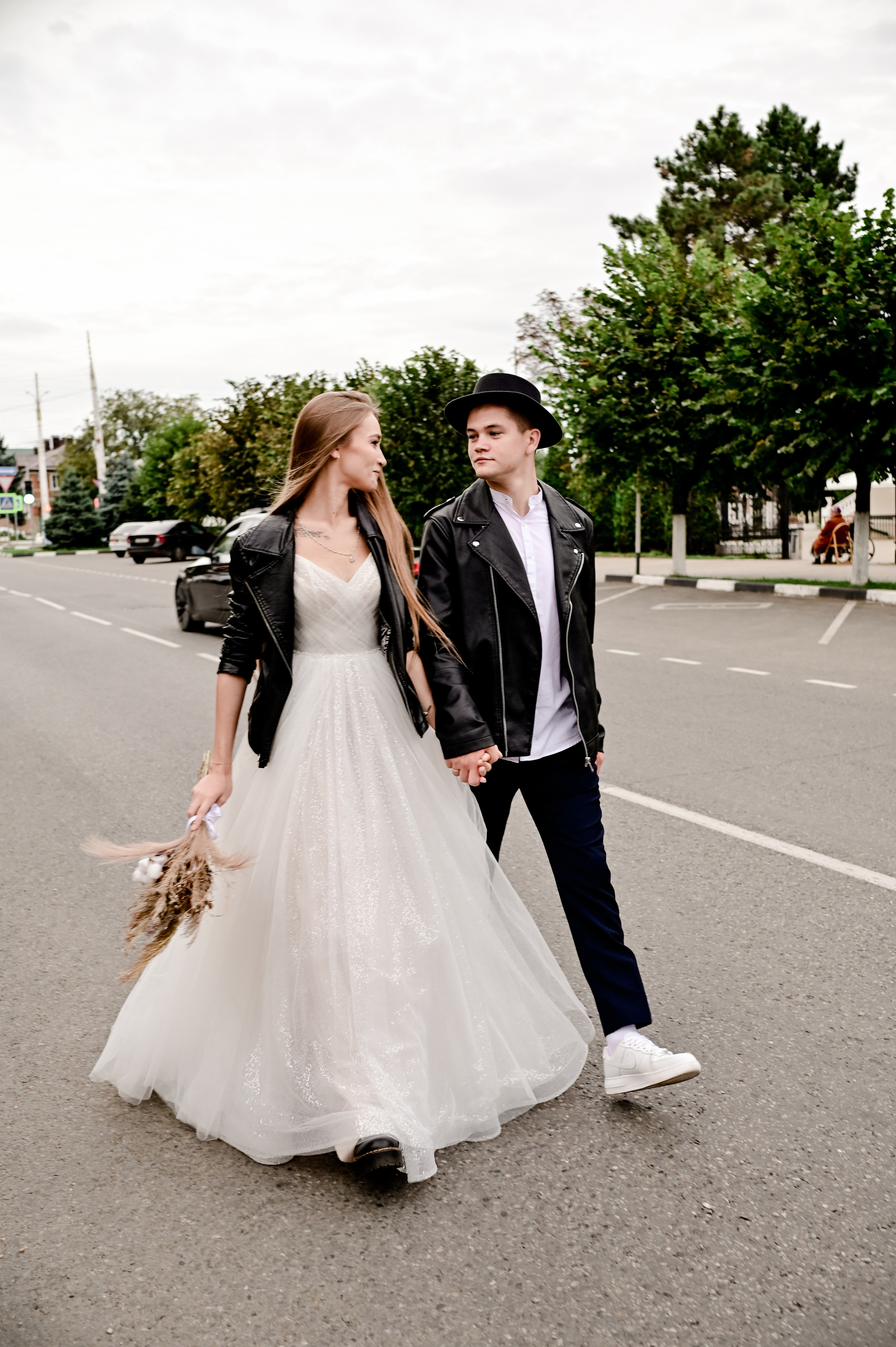 «На стиле» свадебная прогулка Оли и Леши. Свадебный фотограф и видеограф в городе Армавир Katerina Arts