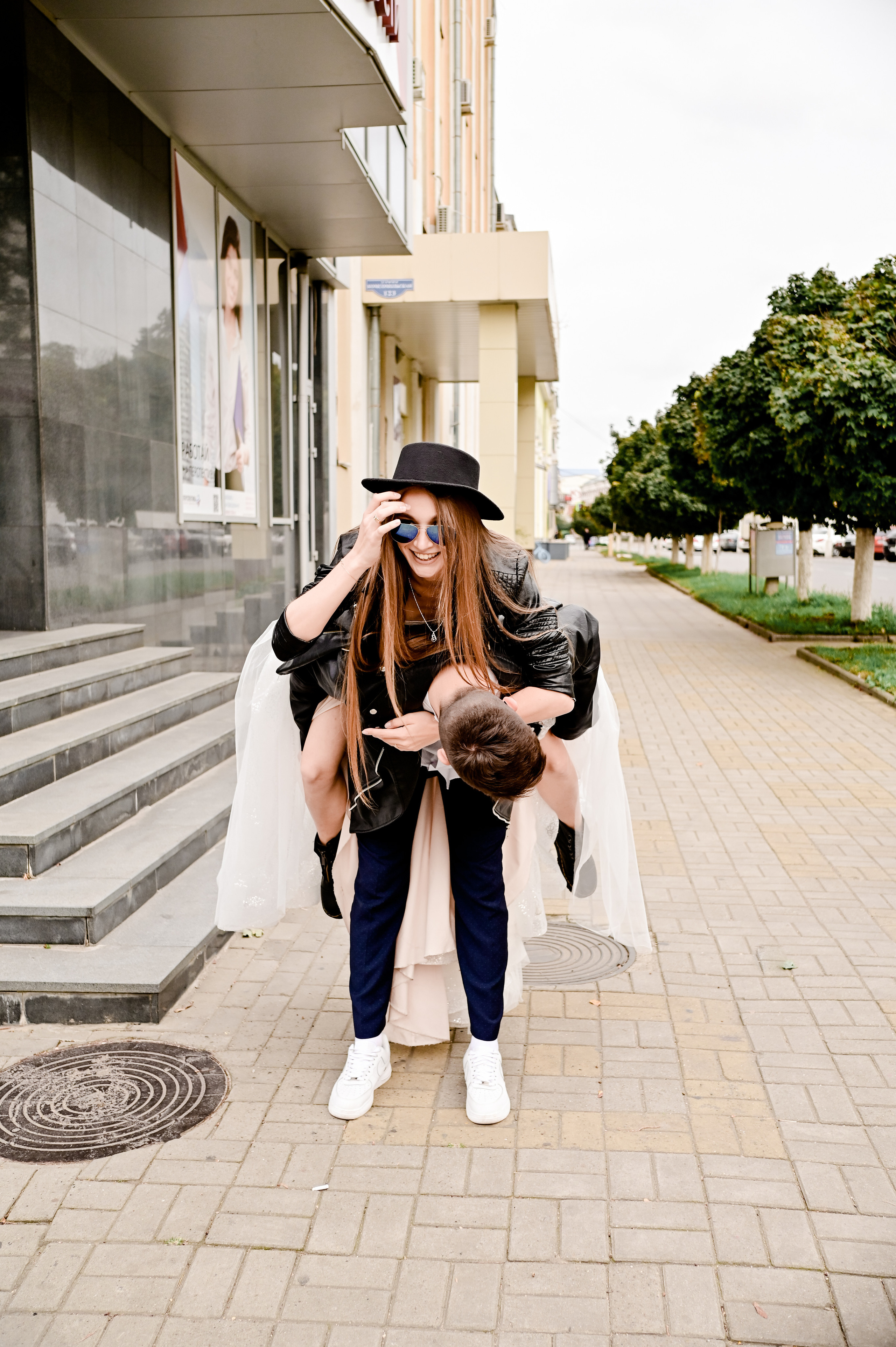 «На стиле» свадебная прогулка Оли и Леши. Свадебный фотограф и видеограф в городе Армавир Katerina Arts
