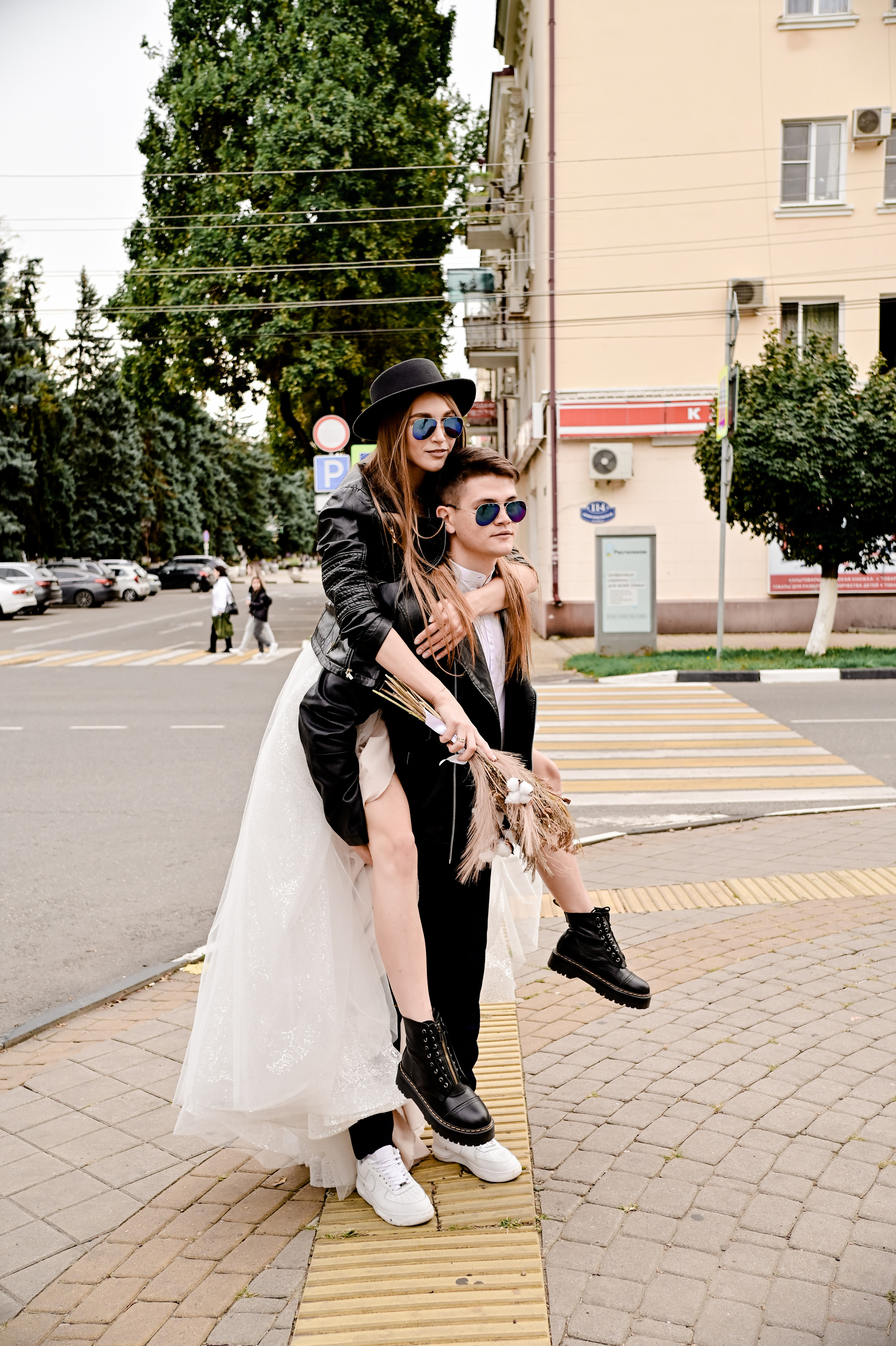 «На стиле» свадебная прогулка Оли и Леши. Свадебный фотограф и видеограф в городе Армавир Katerina Arts