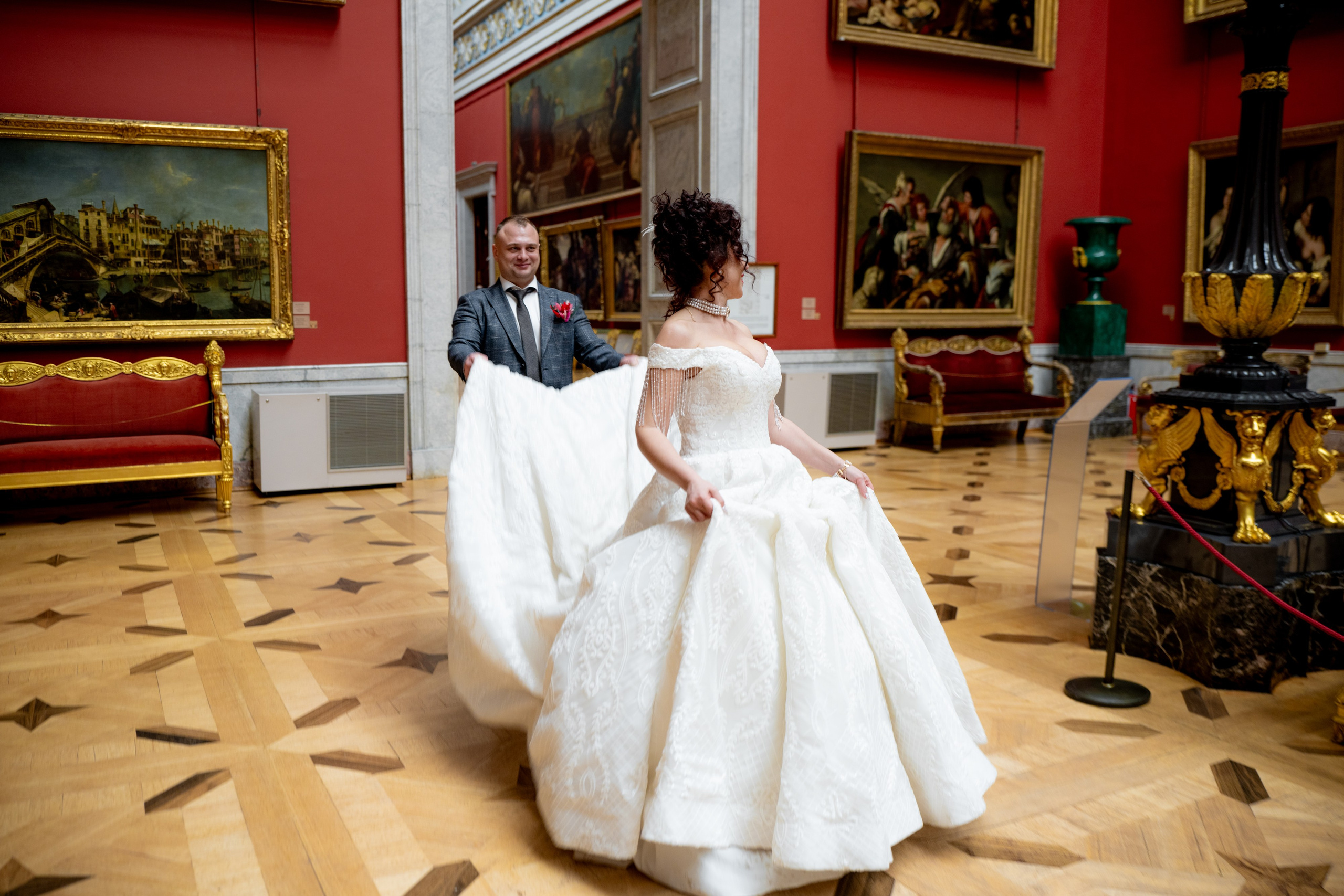 Места для фотосессии зимой в плохую погоду в Санкт-Петербурге. Свадебный фотограф Александр Невский в Санкт-Петербурге