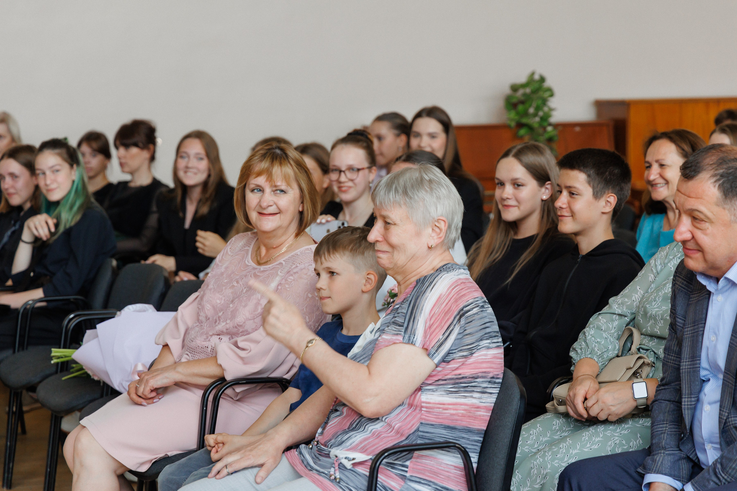 Выпускной. Ездакова Мария фотограф-видеограф в Екатеринбурге, Первоуральске