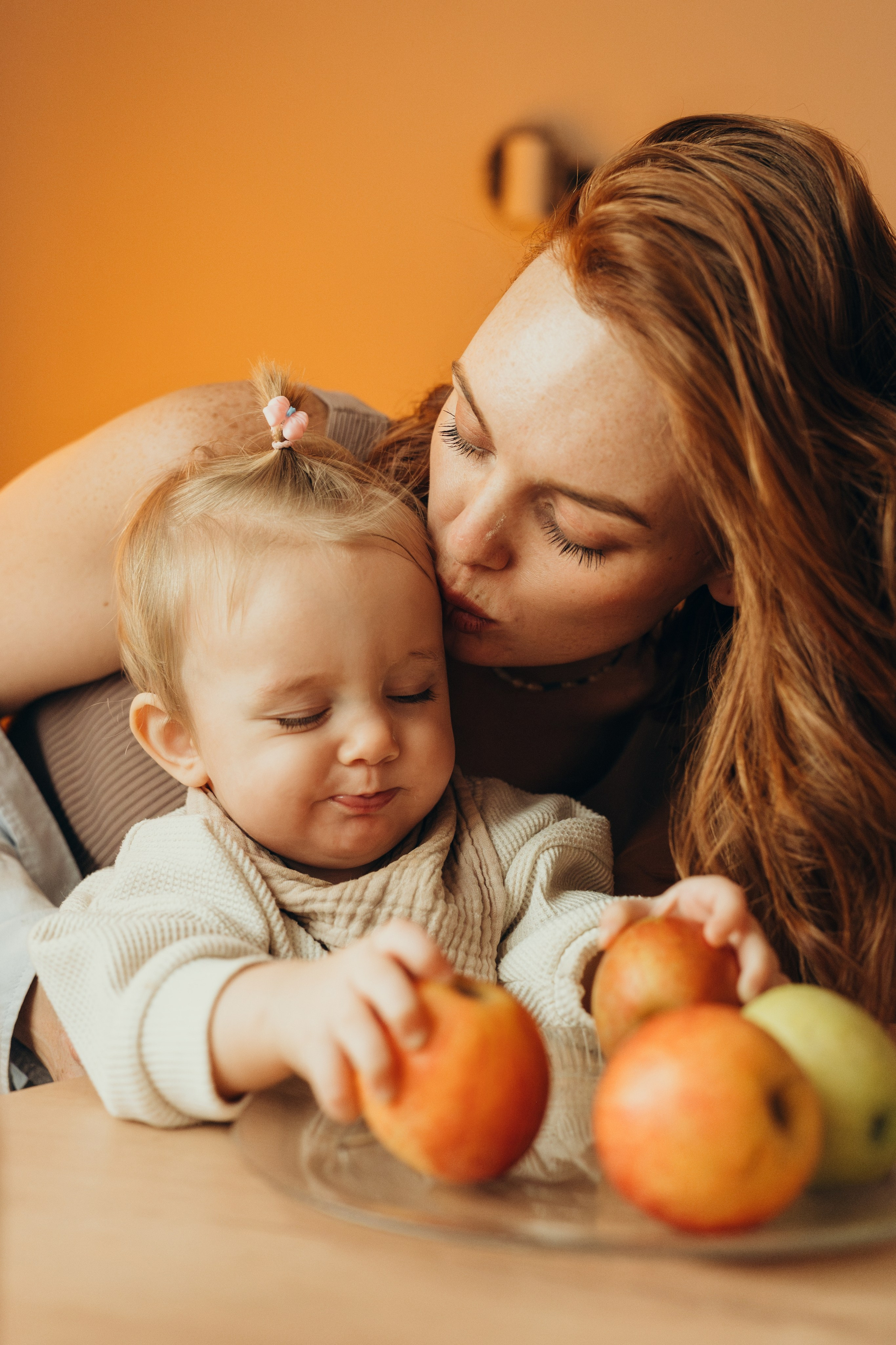 Анастасия, Ярослав и Асия