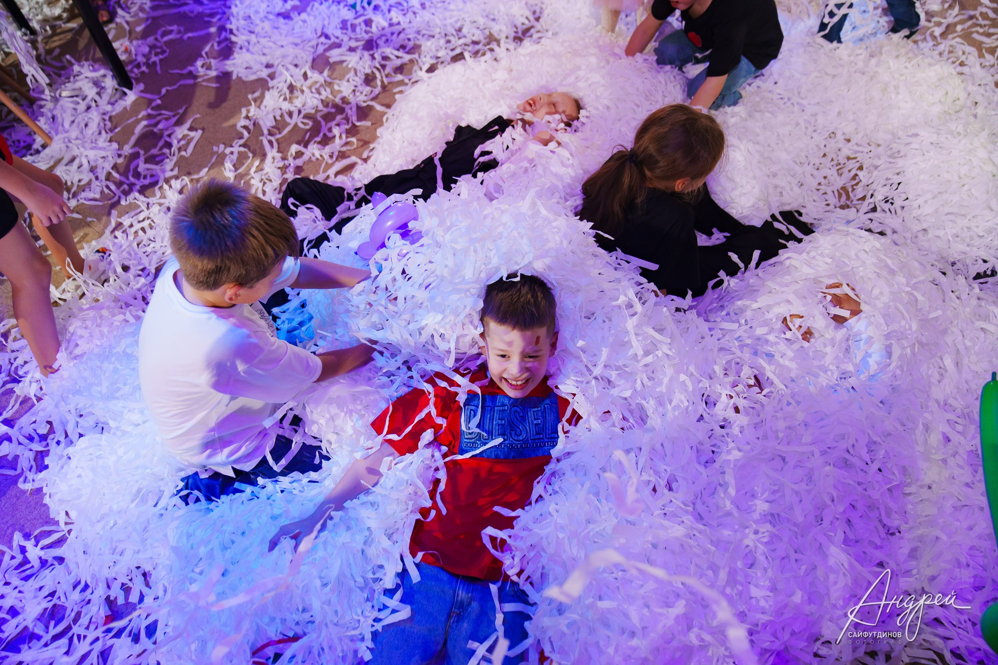 День Рождения Лёши. Лофт «Стрелка». Свадебный и семейный фотограф в Ростове-на-Дону. Андрей Сайфутдинов