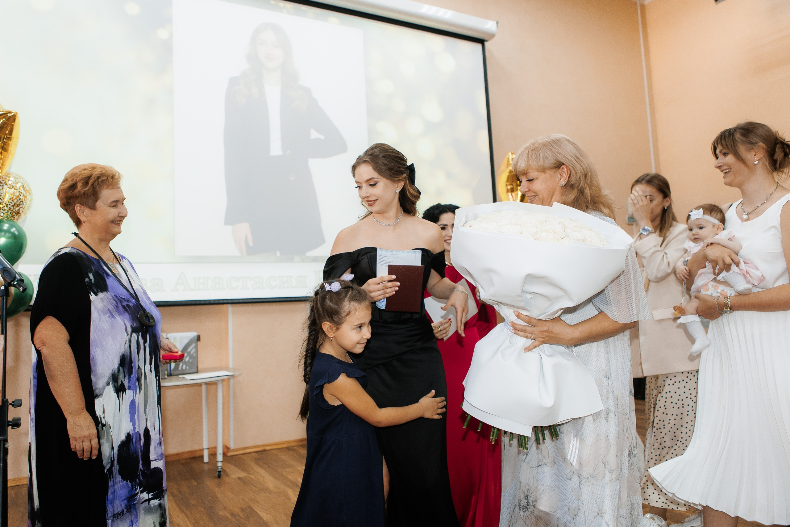 Выпускной Гимназия 12 2024 г. Свадебный и портретный Фотограф в Липецке Дмитрий Котюков