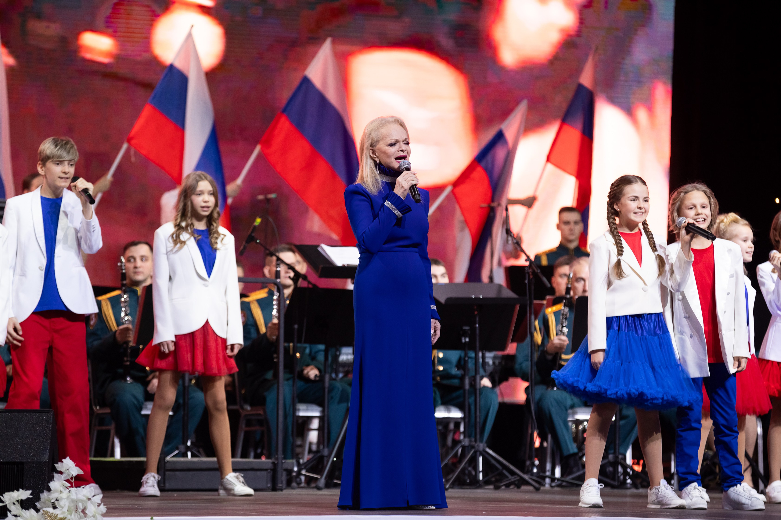 Кадетский бал. VICTOR SAPOZHNIKOV