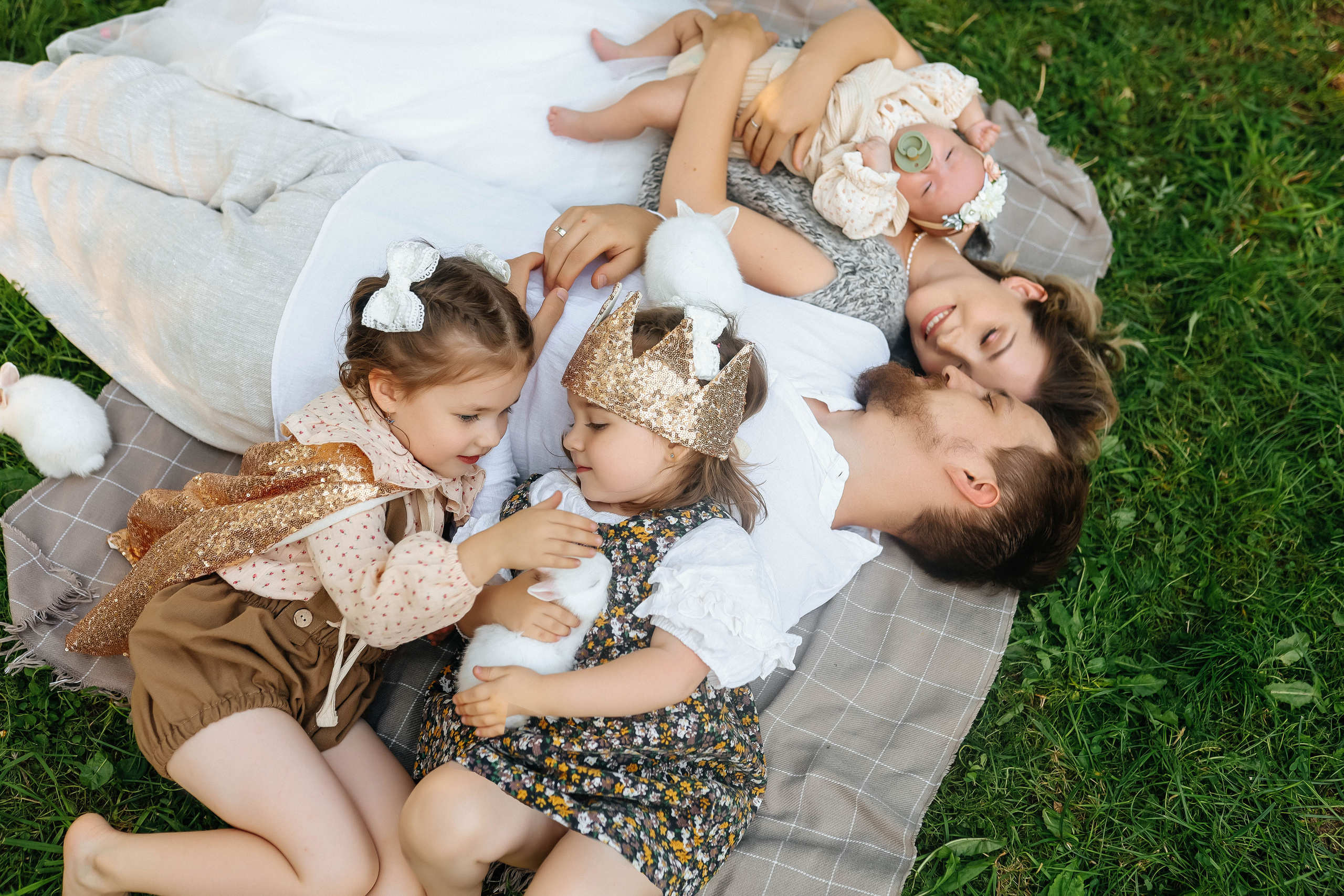 Семейная летняя фотосессия с детьми в Москве. Свадебный и семейный фотограф в Москве